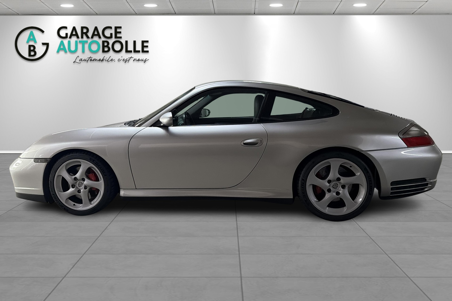 PORSCHE 911 Carrera 4 S-image-6