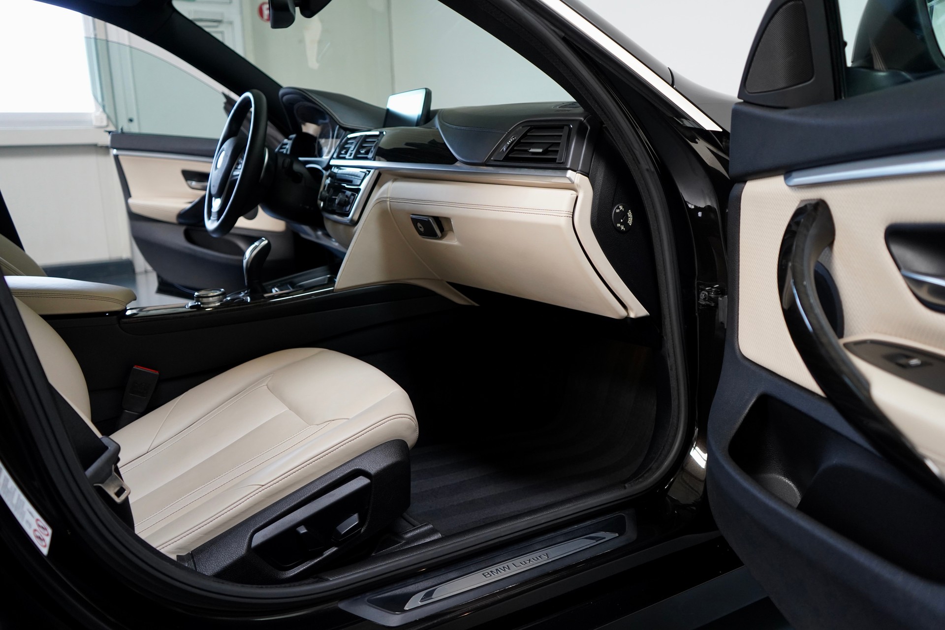 BMW 428i Gran Coupé xDrive Luxury Line Steptronic-image-5