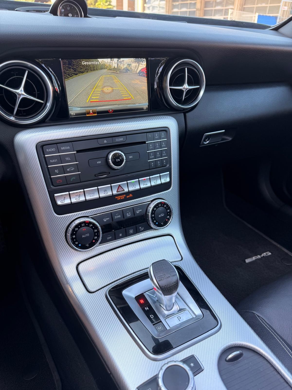 MERCEDES-BENZ SLC 200 9G-Tronic-image-11