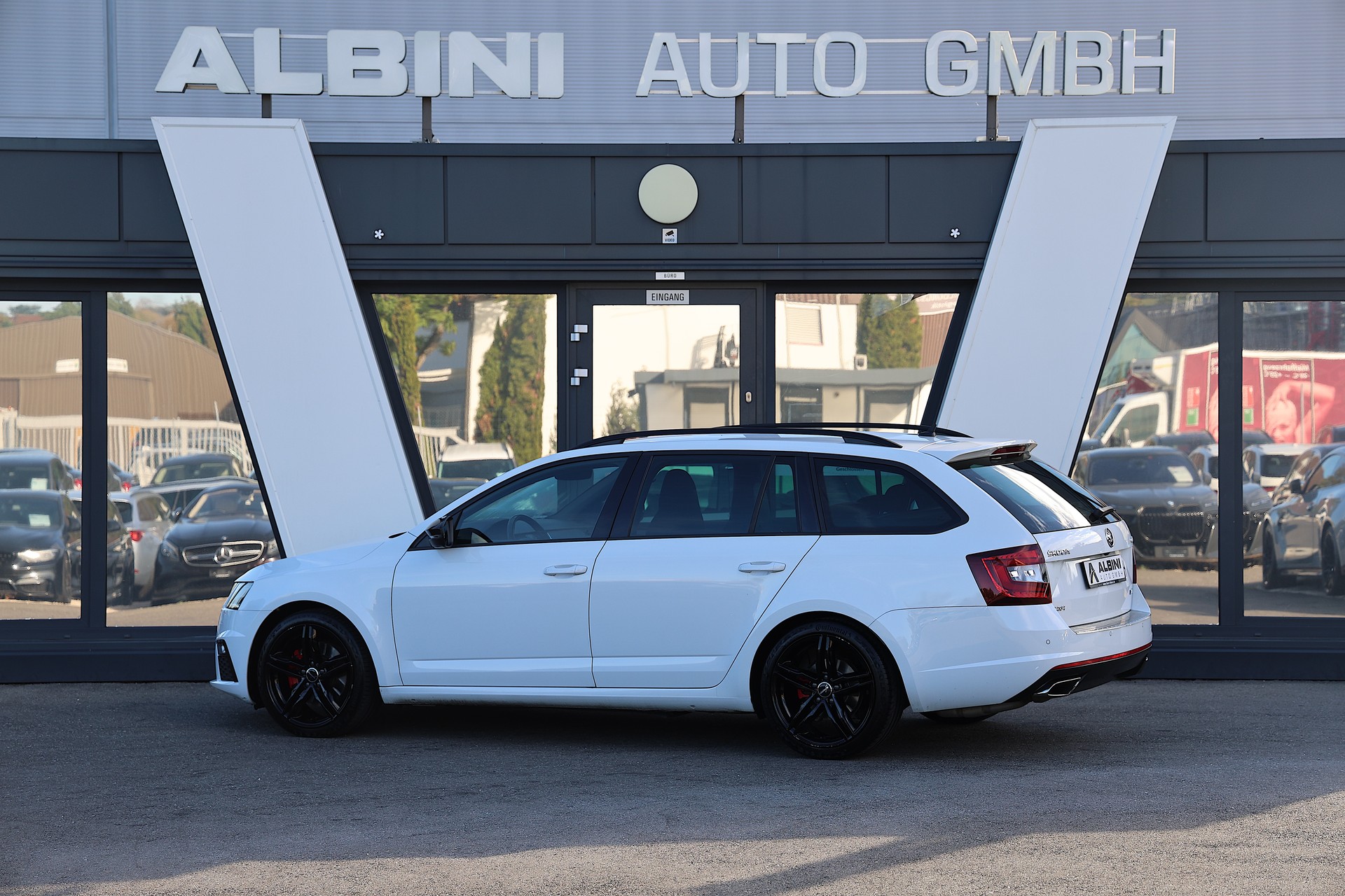SKODA Octavia Combi 2.0 TDI 184 RS 4x4 DSG-image-3