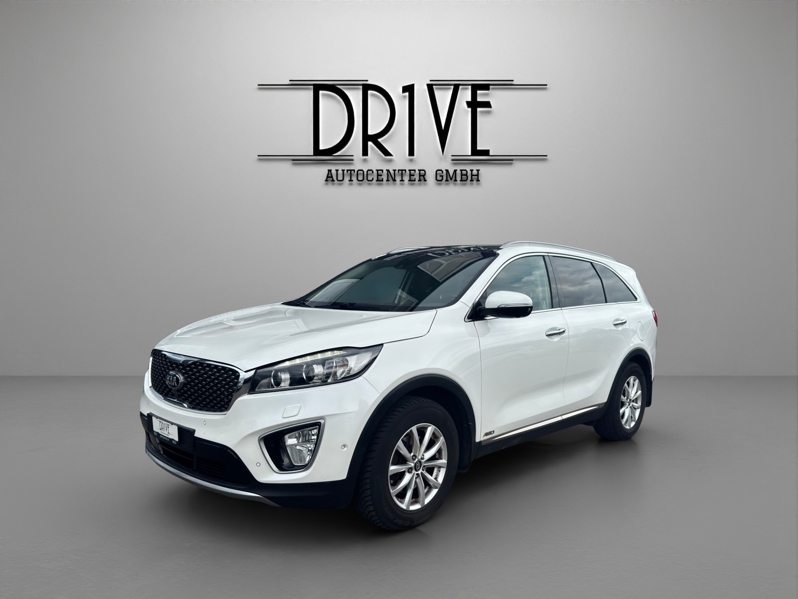 KIA Sorento 2.2 CRDI Style 7P. Automatic-image-0