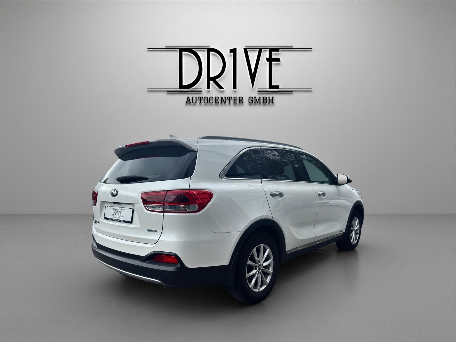 KIA Sorento 2.2 CRDI Style 7P. Automatic-image-4