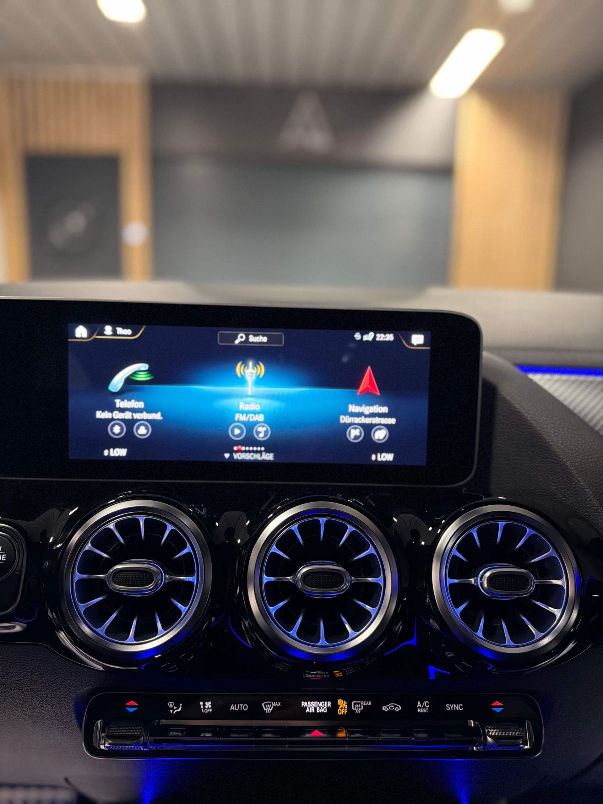MERCEDES-BENZ B 200 AMG Line 7G-DCT-image-17