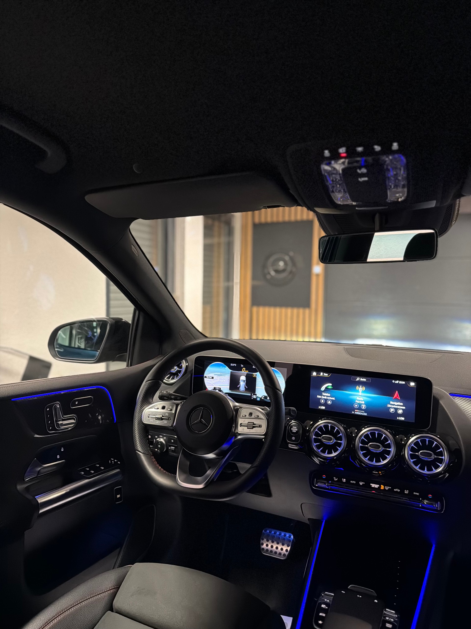 MERCEDES-BENZ B 200 AMG Line 7G-DCT-image-10