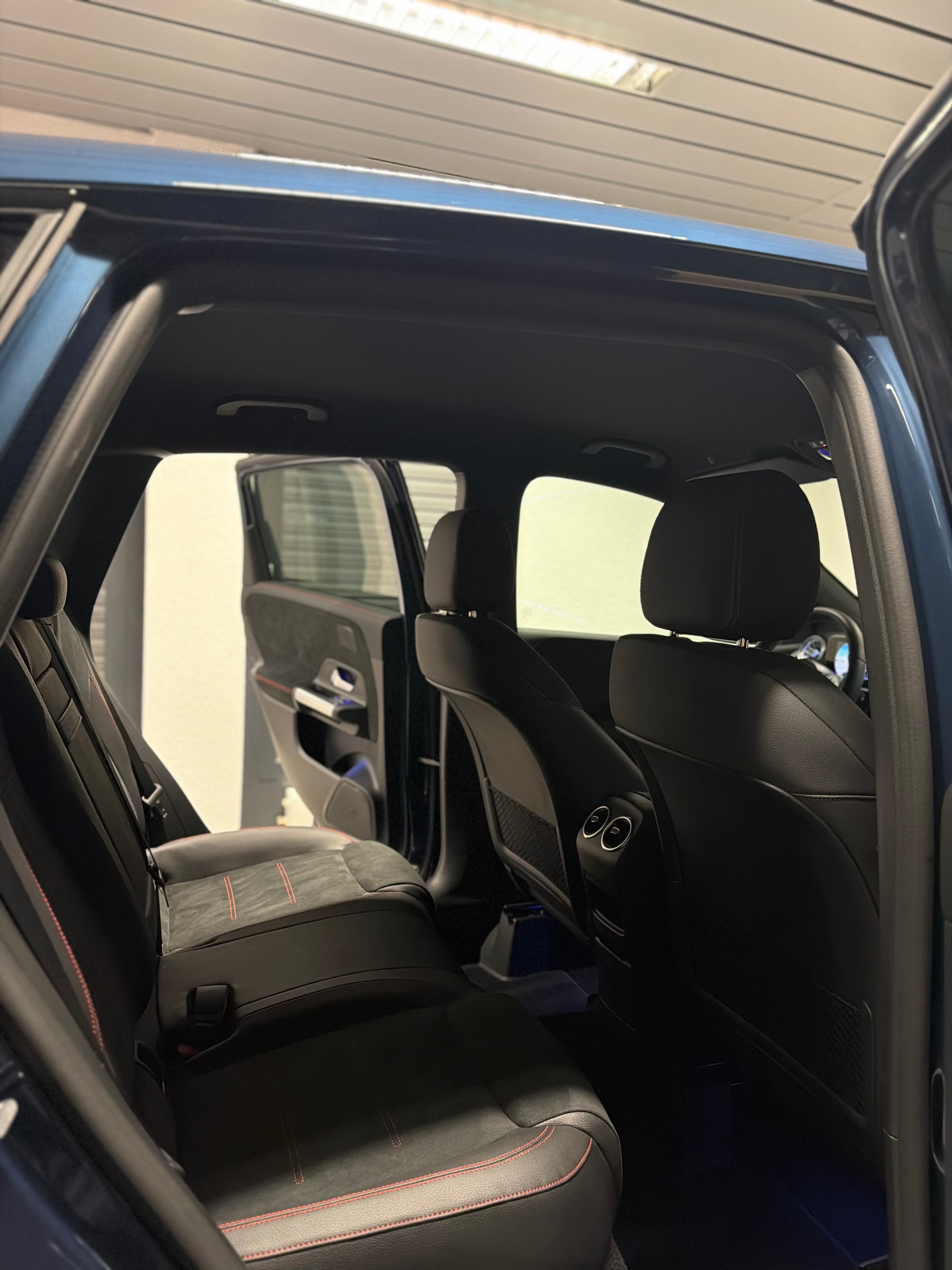 MERCEDES-BENZ B 200 AMG Line 7G-DCT-image-14