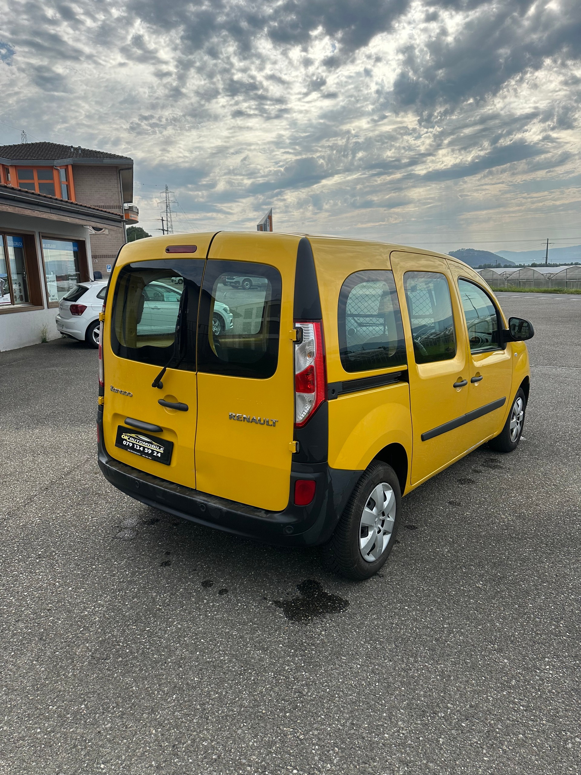 RENAULT Kangoo Medium TCe 115 Business A-image-4