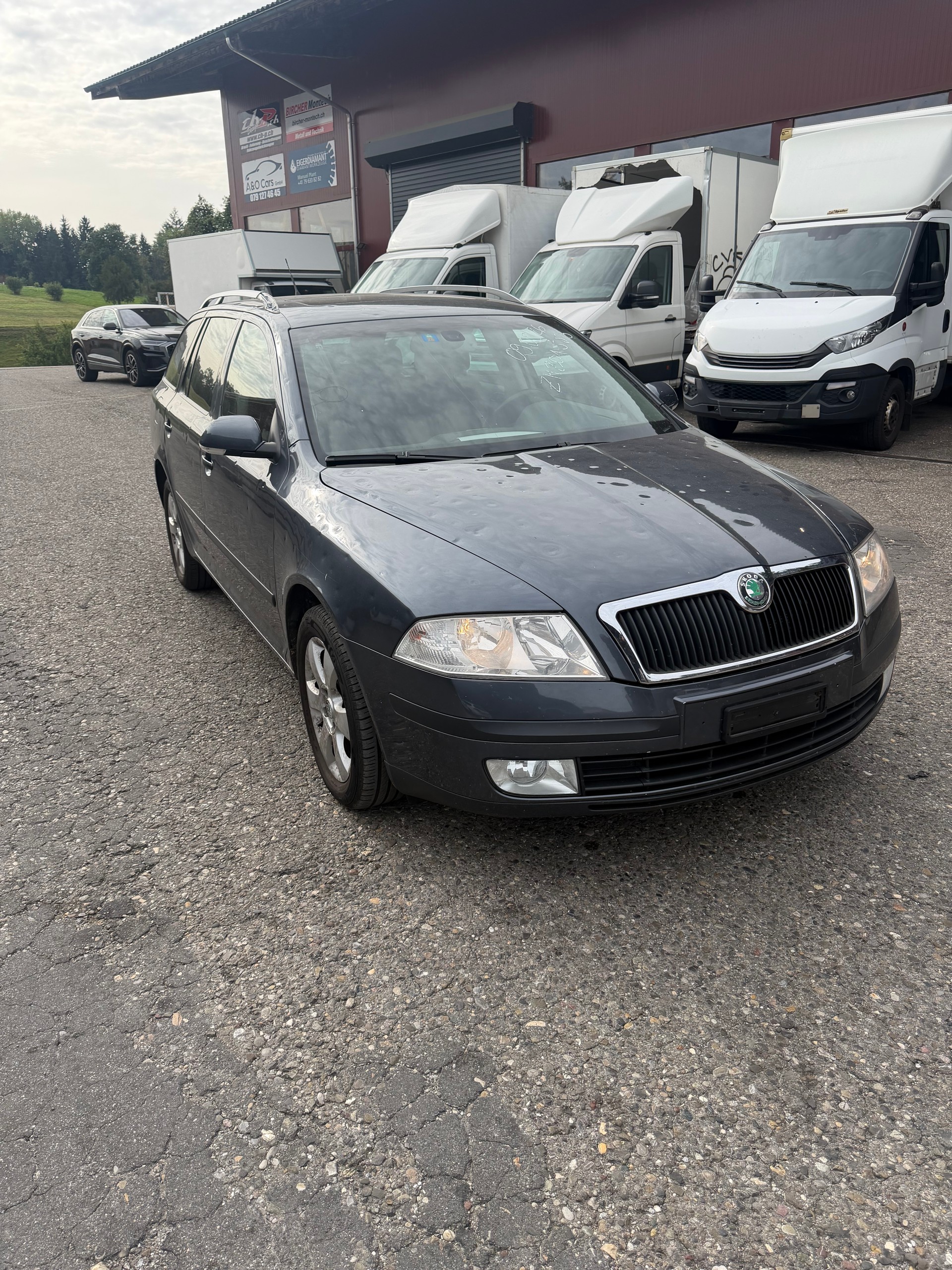 SKODA Octavia 2.0 TDI Laurin & Klement 4x4-image-1