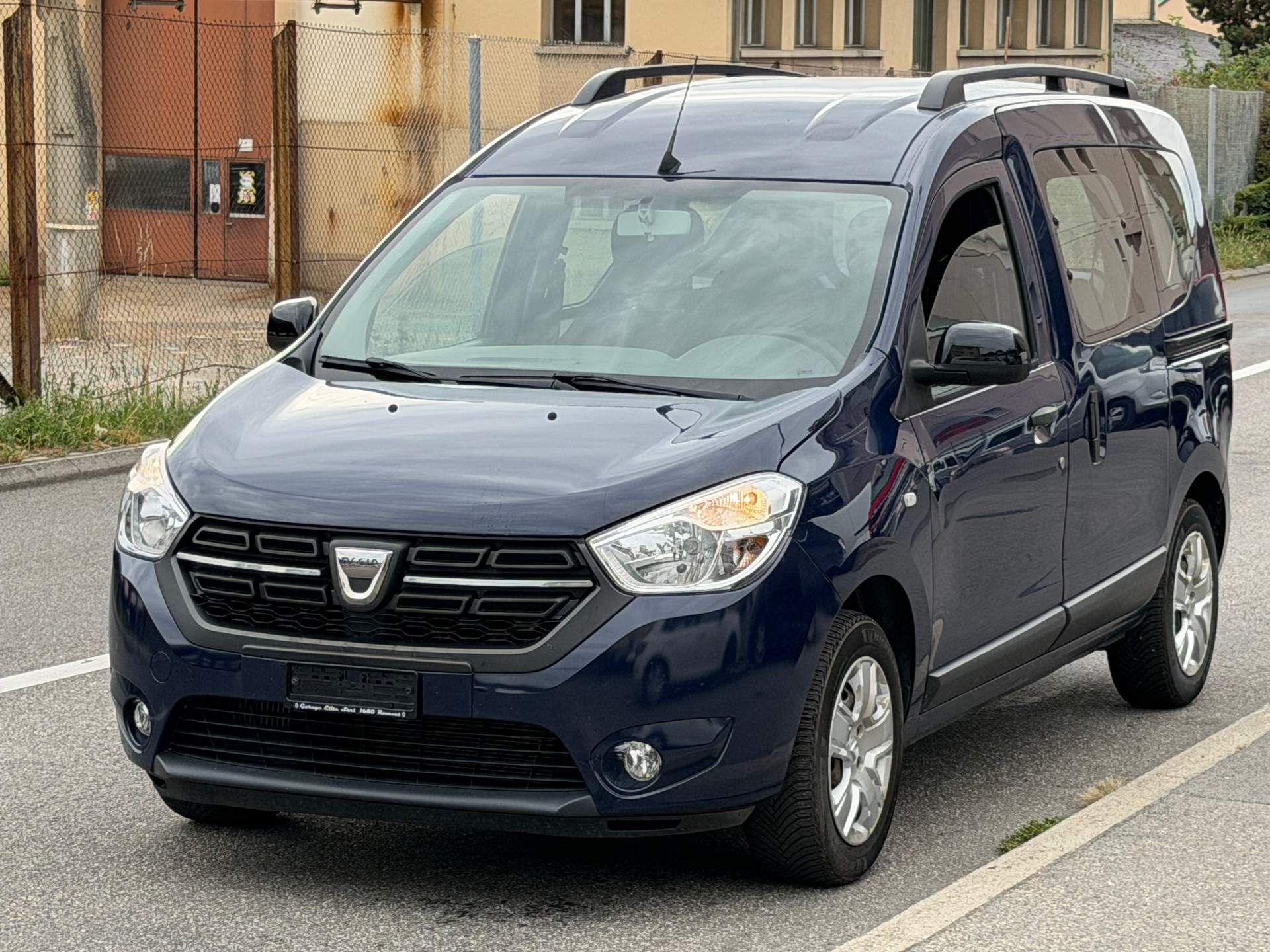 DACIA Dokker TCE 130 16V Comfort-image-1
