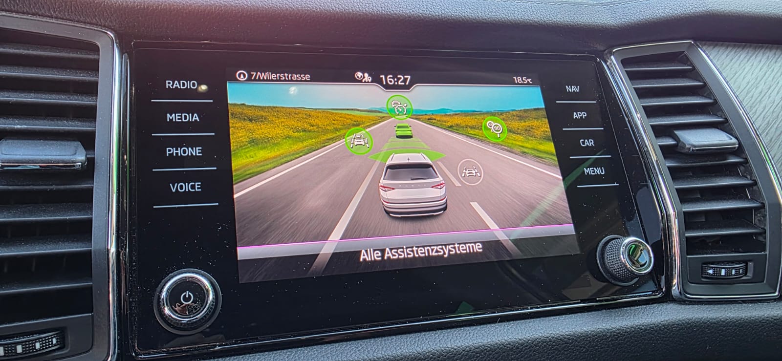SKODA Kodiaq 2.0 TDI CR Style 4x4 DSG-image-15