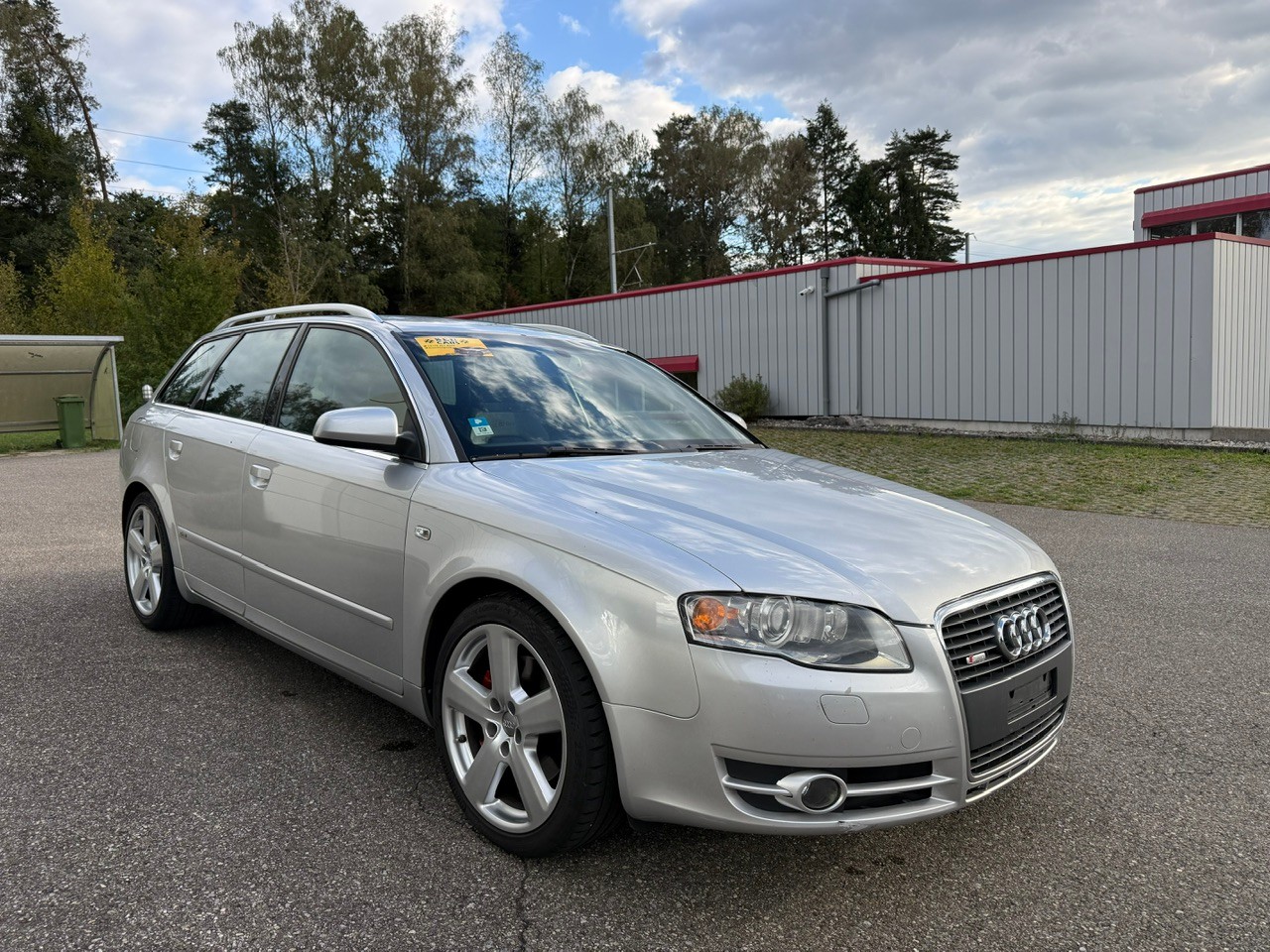 AUDI A4 Avant 2.0 S Line Fsi Turbo-image-1