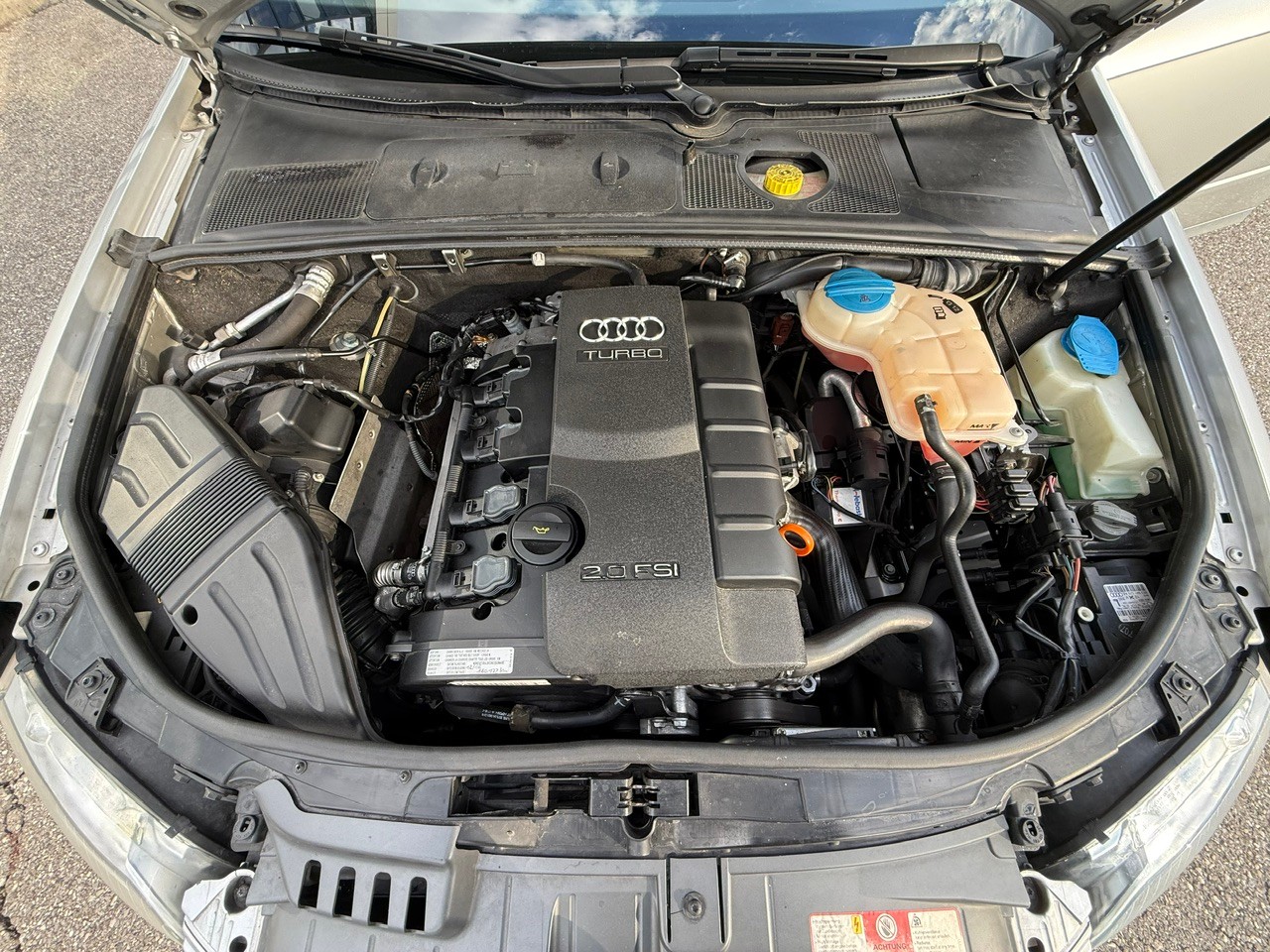 AUDI A4 Avant 2.0 S Line Fsi Turbo-image-15