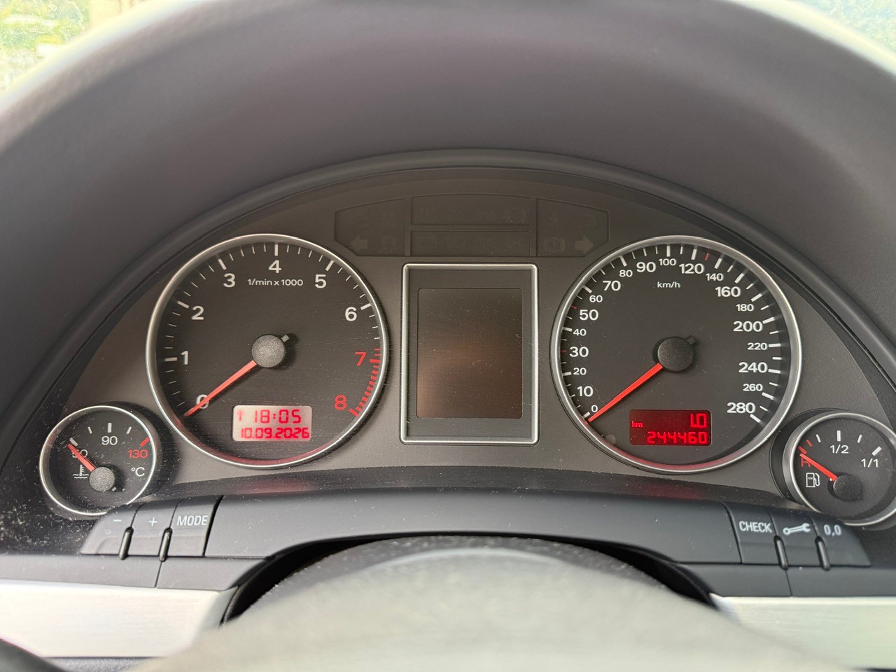 AUDI A4 Avant 2.0 S Line Fsi Turbo-image-14
