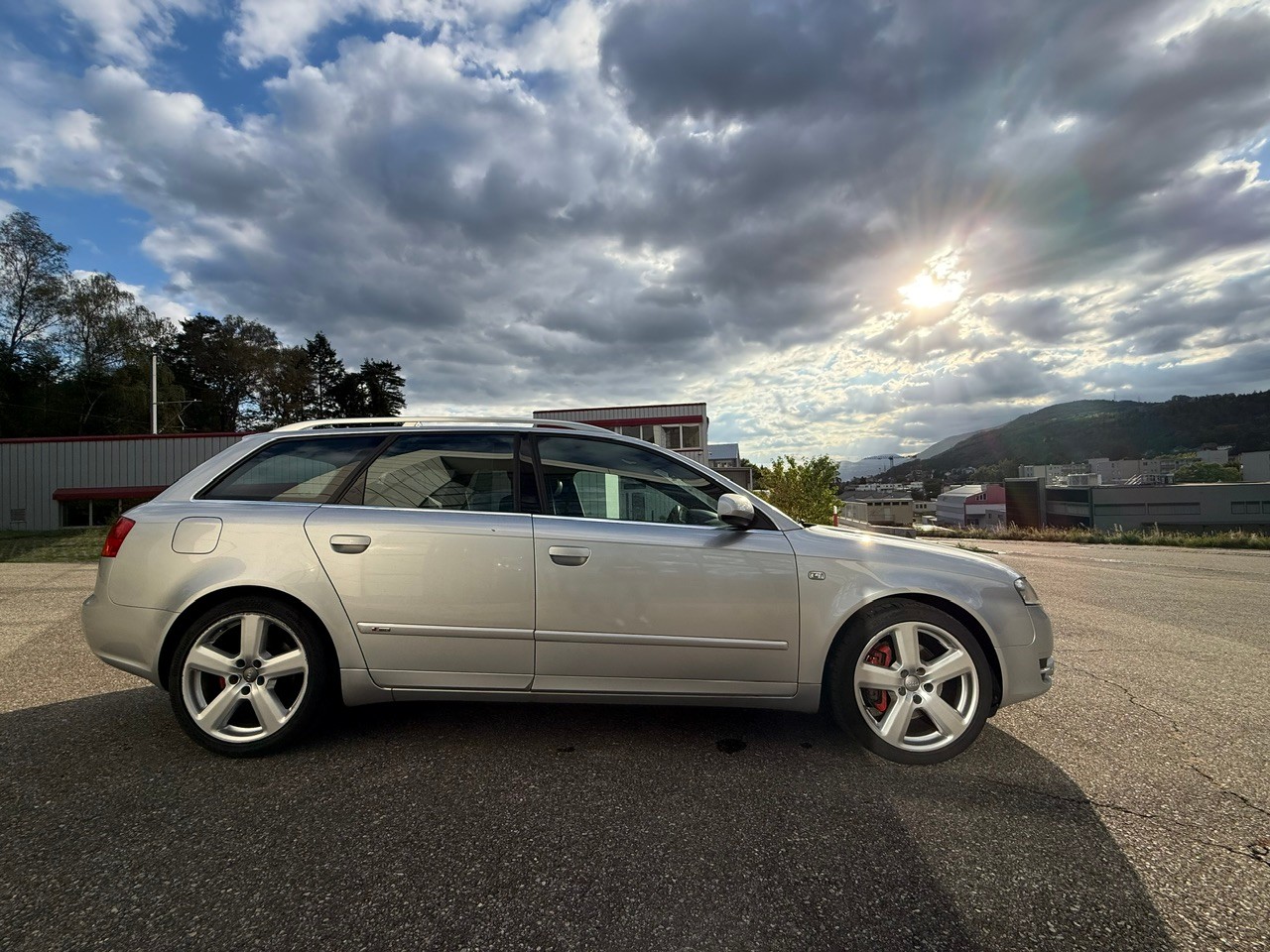 AUDI A4 Avant 2.0 S Line Fsi Turbo-image-7