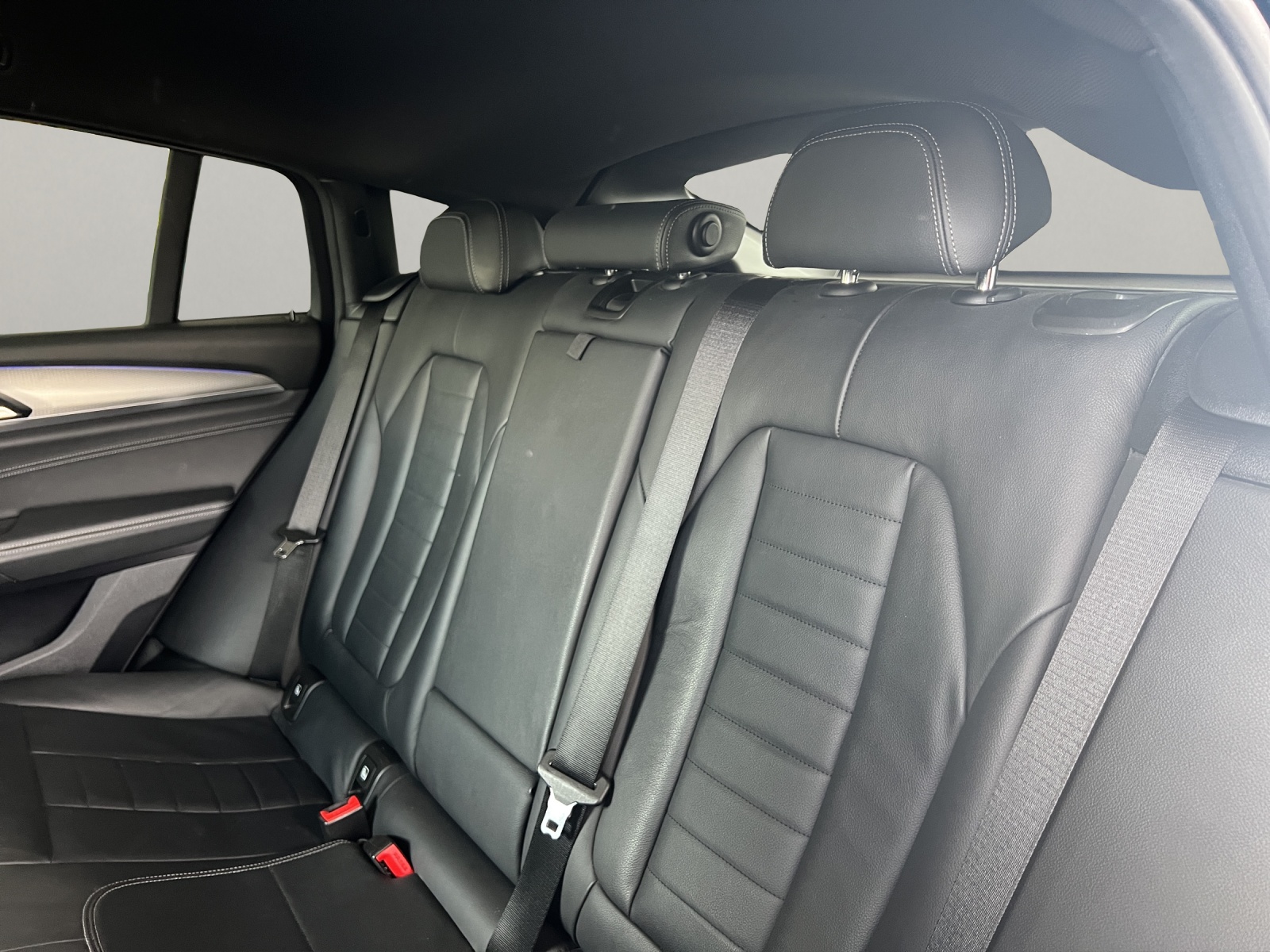 BMW BMW X4 xDrive 25d M Sport-image-13
