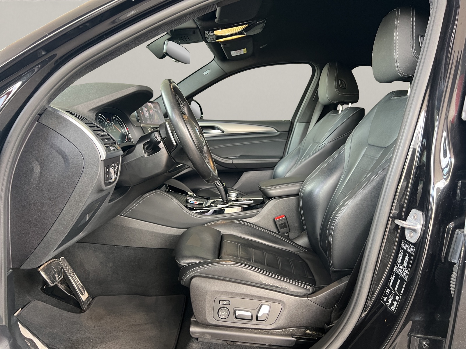 BMW BMW X4 xDrive 25d M Sport-image-6