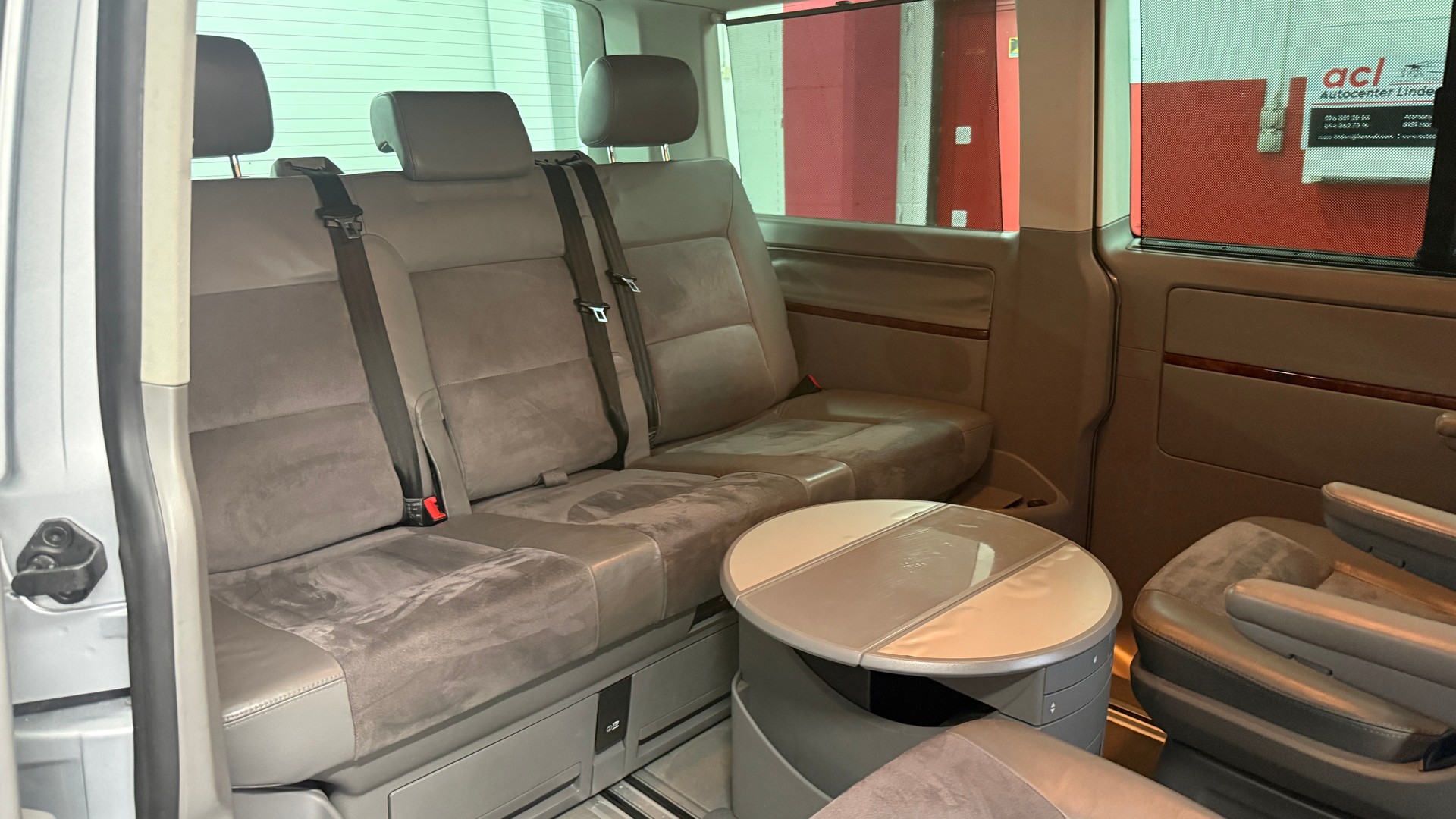 VW T5 Multivan Highline 2.5 TDI, 7 Plätze frisch ab MFK und Service mit Hagelschaden, 8 fach berädert, Servicegepflegt**-image-10