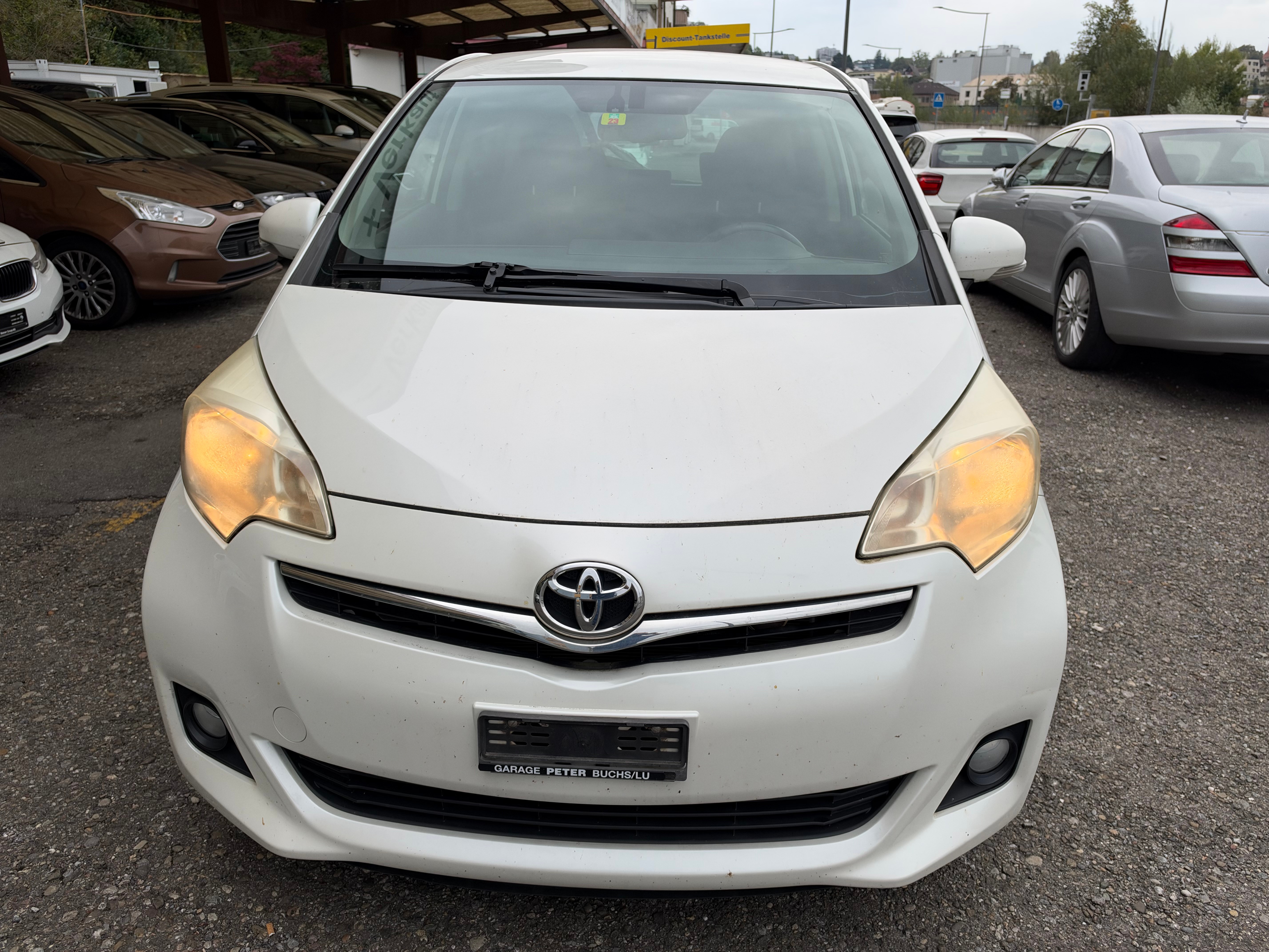 Car photo