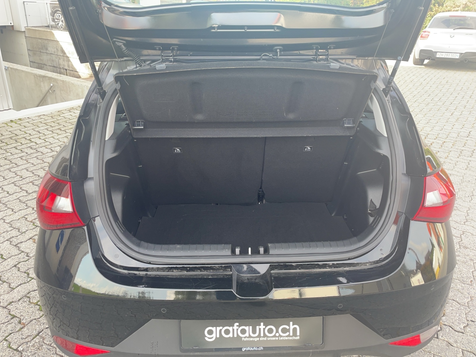 HYUNDAI i20 1.0 T-GDi Origo-image-9
