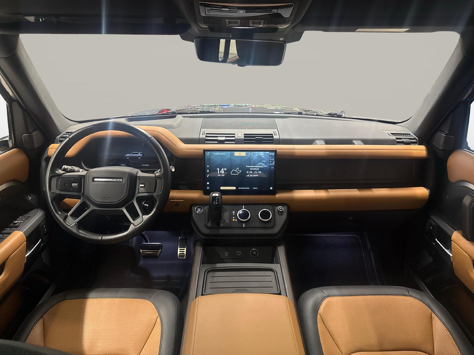 LAND ROVER Defender 110 3.0 I6 X-image-8