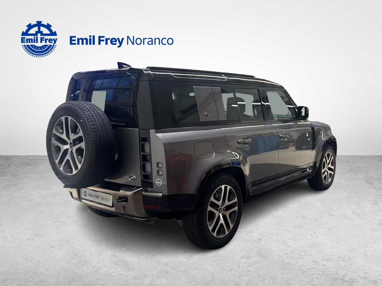 LAND ROVER Defender 110 3.0 I6 X-image-4