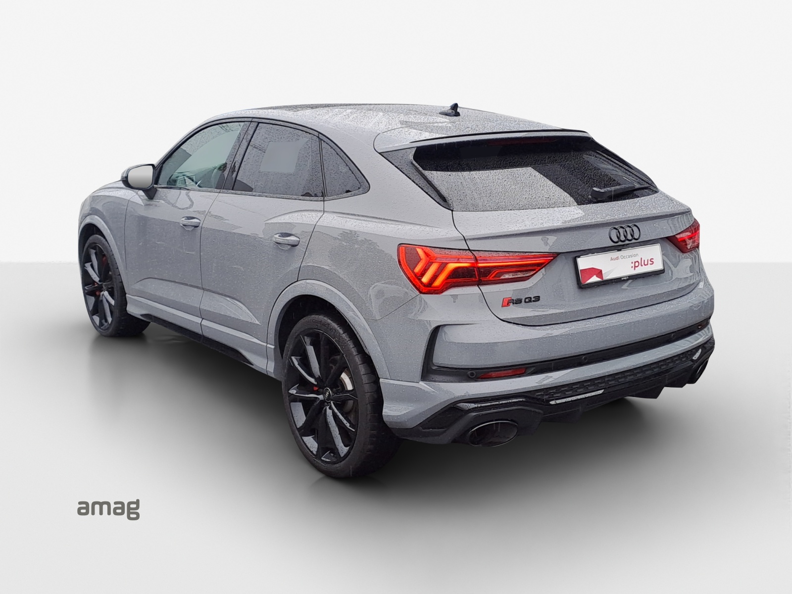 AUDI RS Q3 Sportback quattro S tronic-image-2