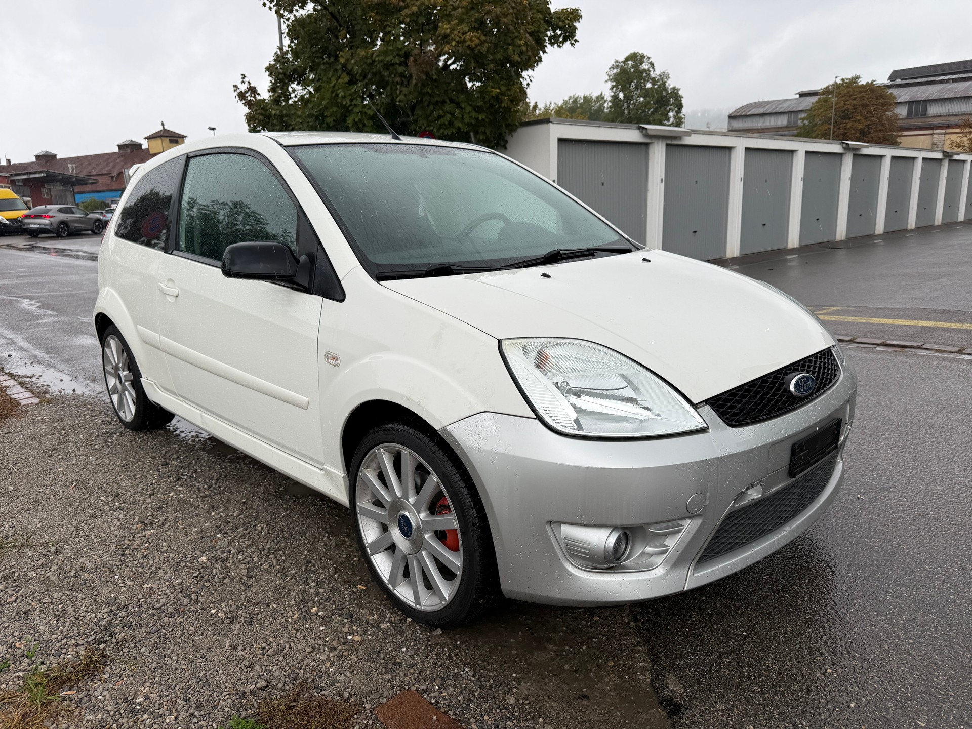 FORD Fiesta 2.0 16V ST-image-0