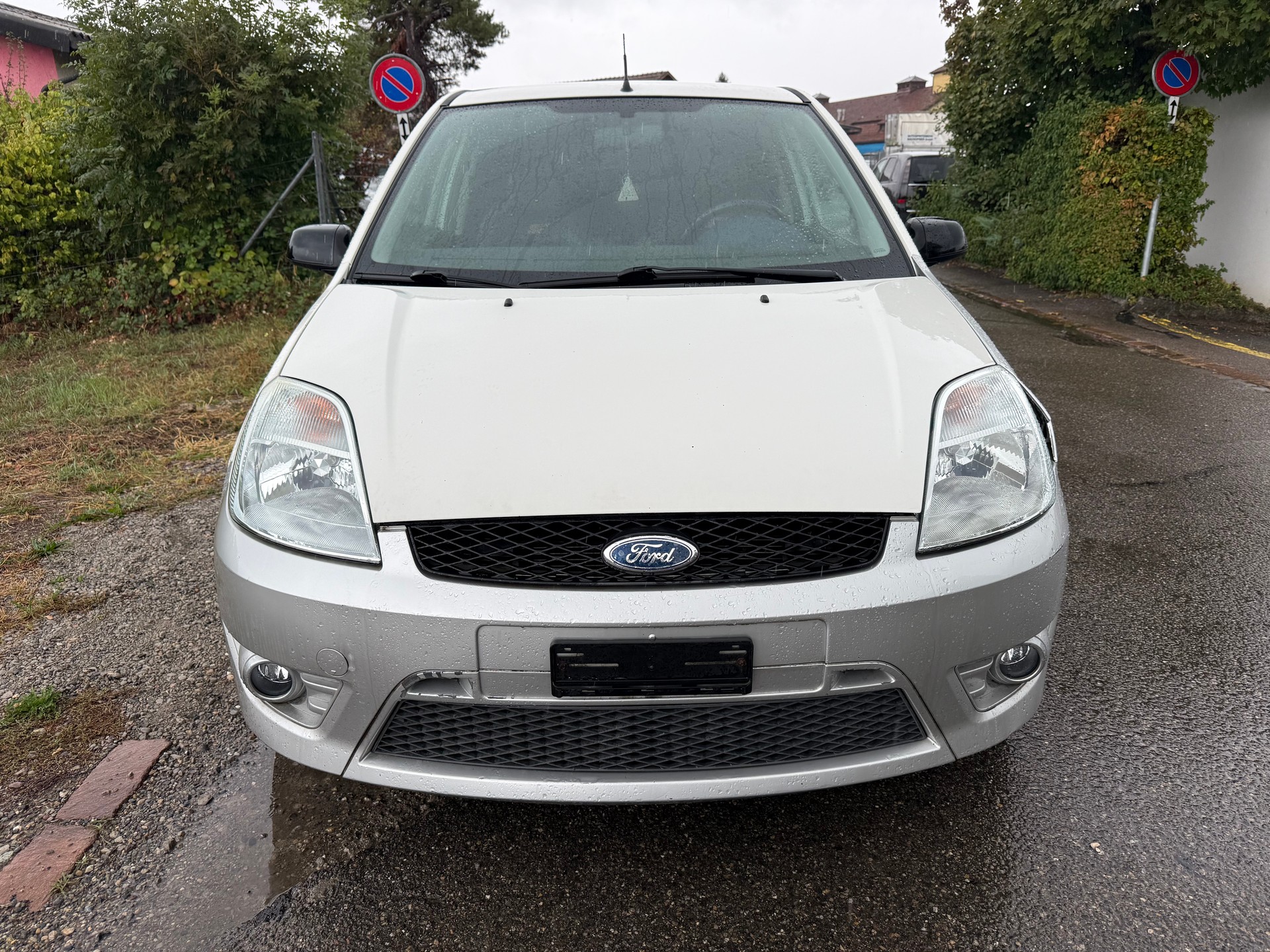 FORD Fiesta 2.0 16V ST-image-1
