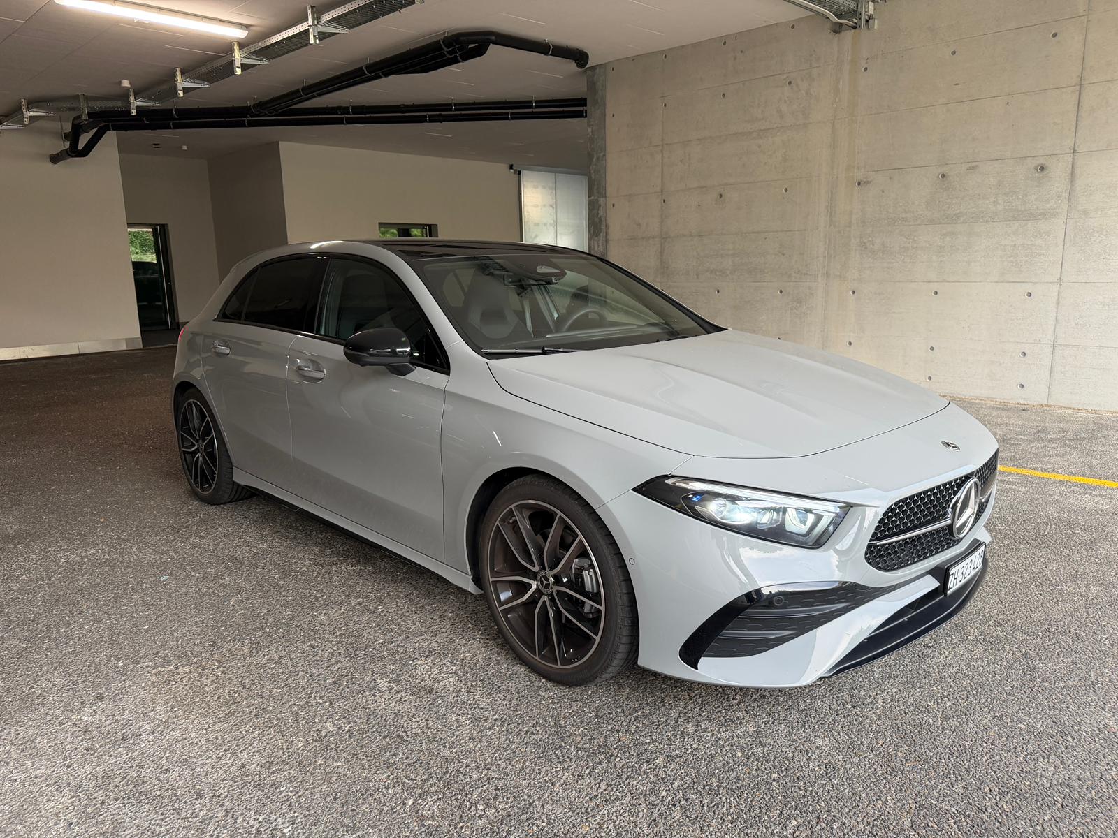 MERCEDES-BENZ A 200 AMG Line-image-1