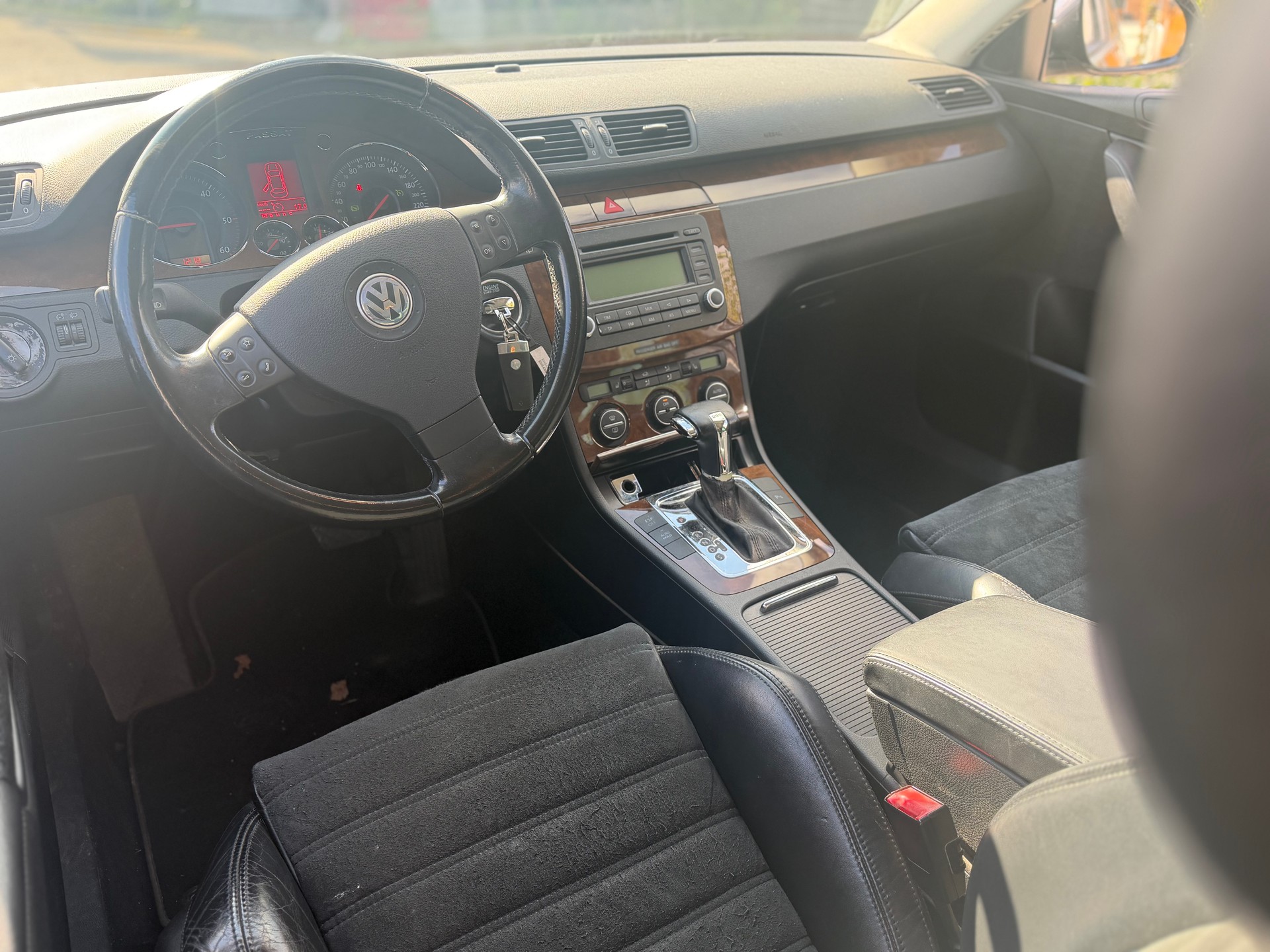 VW Passat Variant 2.0 TDI Highline-image-7