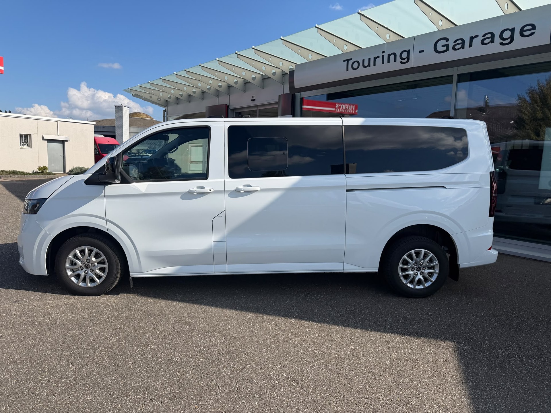 VW Caravelle 2.0 TDI Life LWB 4 Motion Automat 9-Sitzplätze-image-1