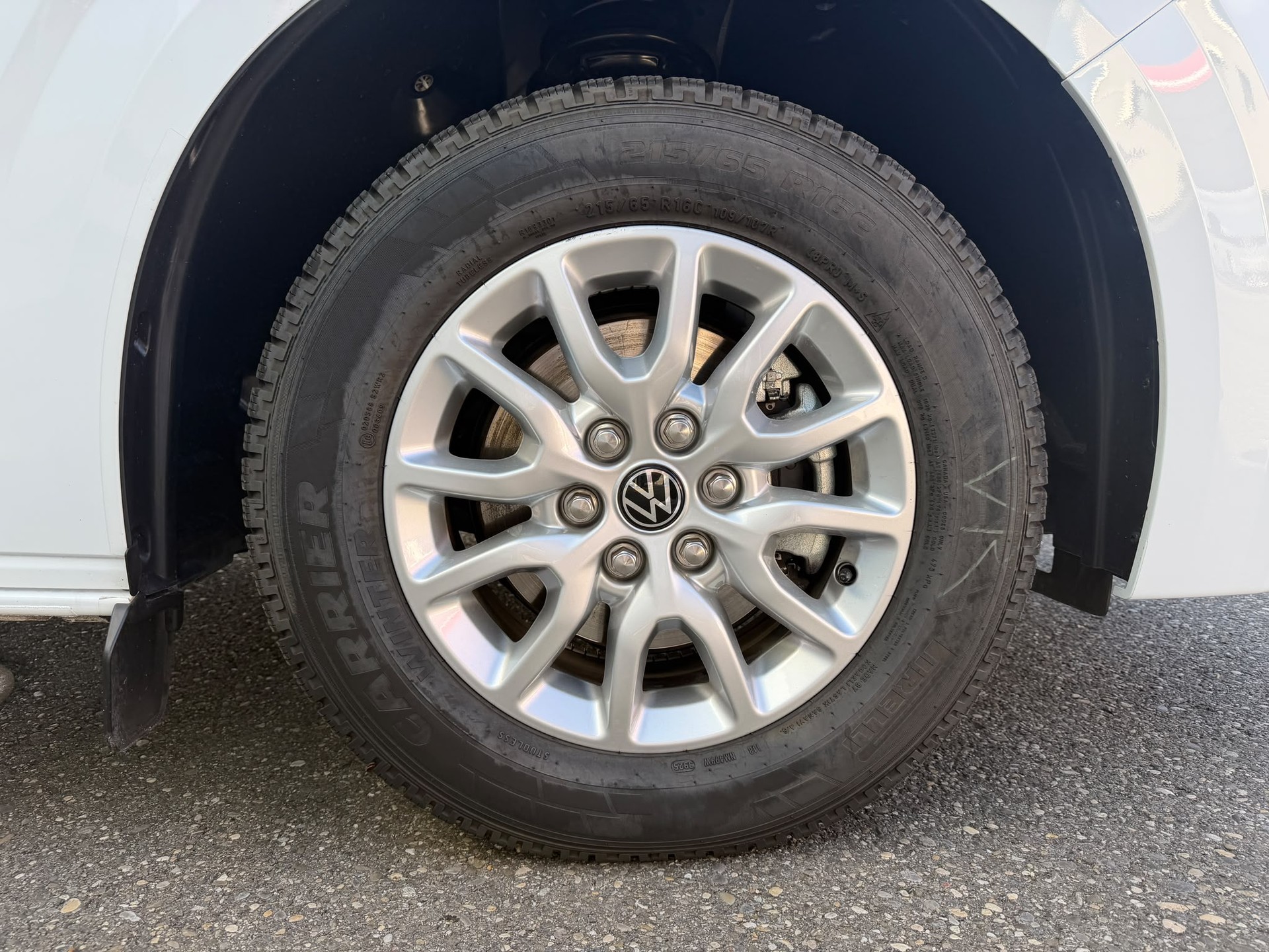 VW Caravelle 2.0 TDI Life LWB 4 Motion Automat 9-Sitzplätze-image-18