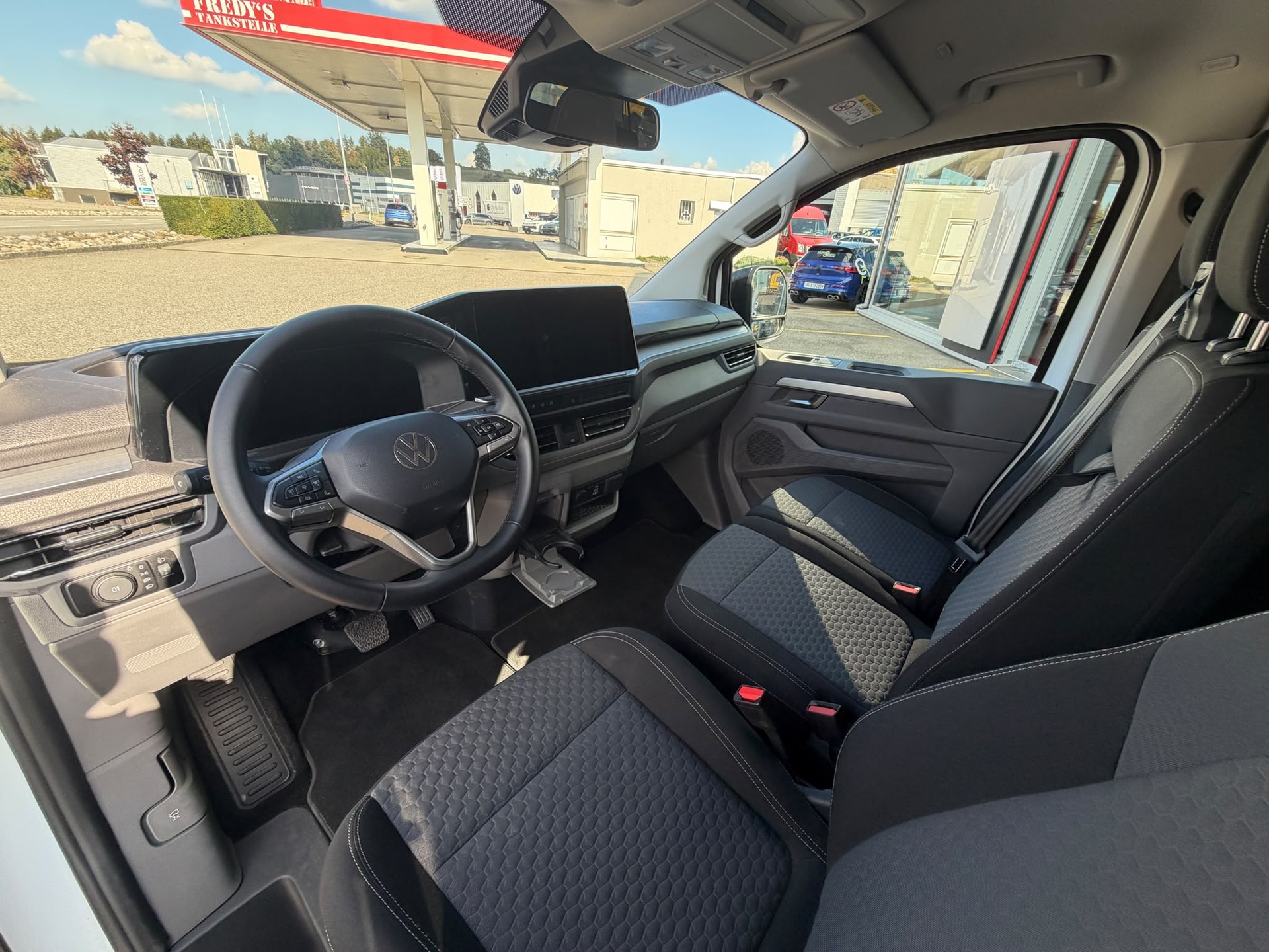 VW Caravelle 2.0 TDI Life LWB 4 Motion Automat 9-Sitzplätze-image-10