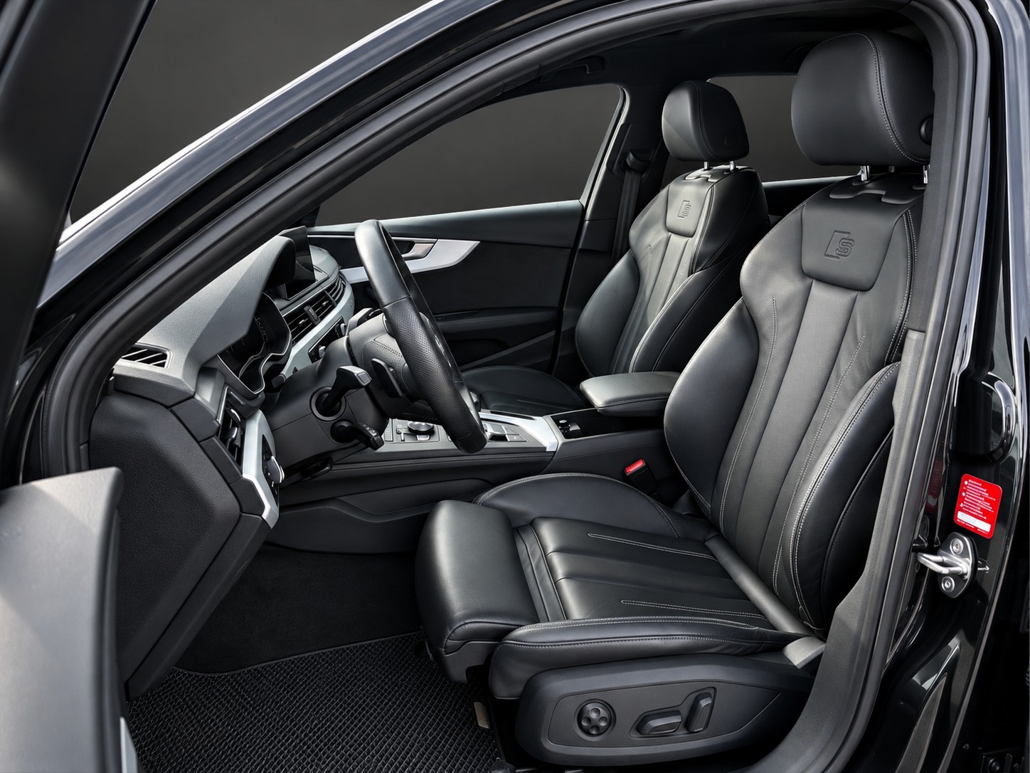 AUDI A4 Avant 3.0 TDI S-Line Sport quattro tiptronic mit 272 PS-image-5