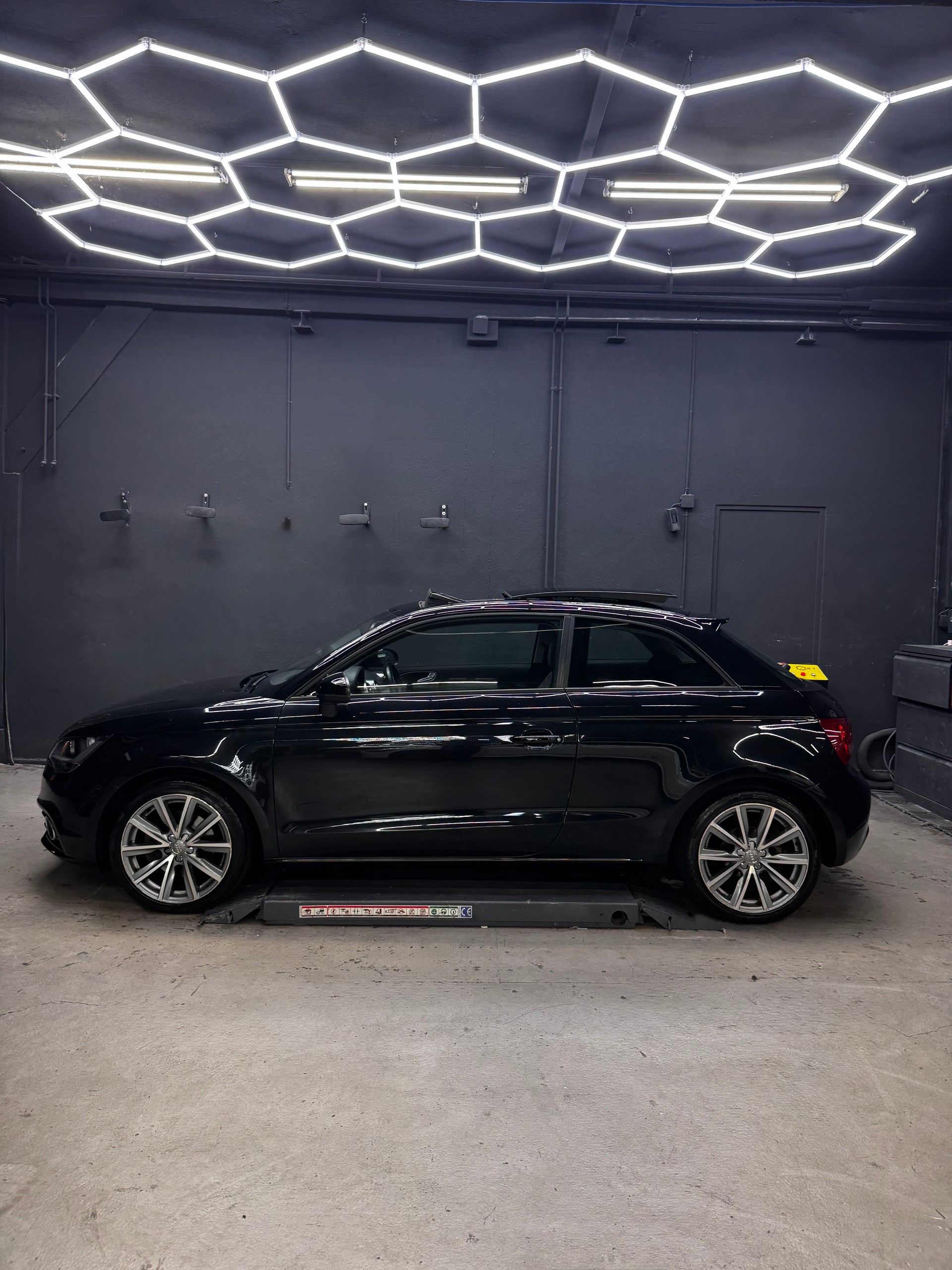 AUDI 1.4 TFSI Attraction S-Tronic-image-1