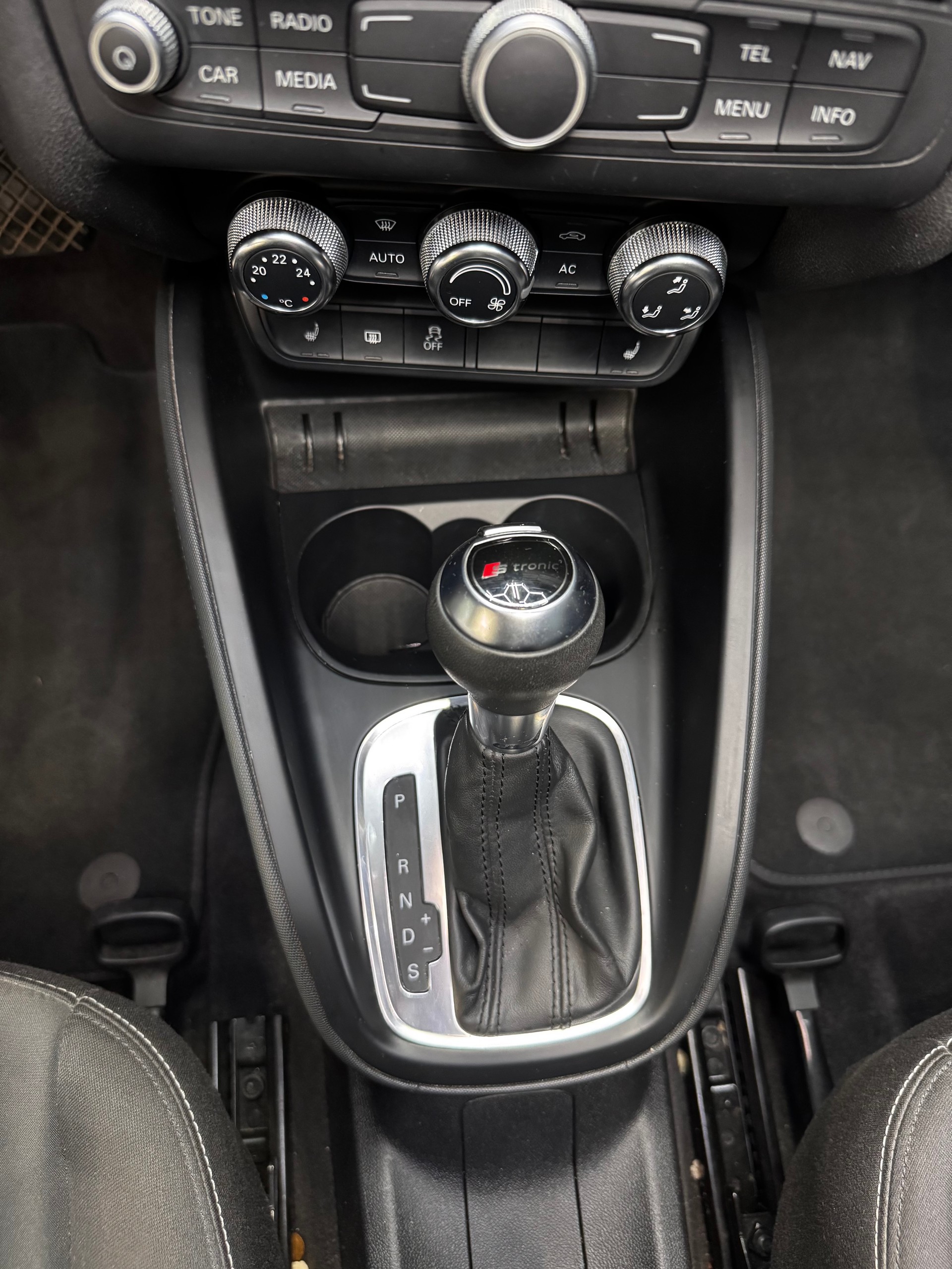 AUDI 1.4 TFSI Attraction S-Tronic-image-4