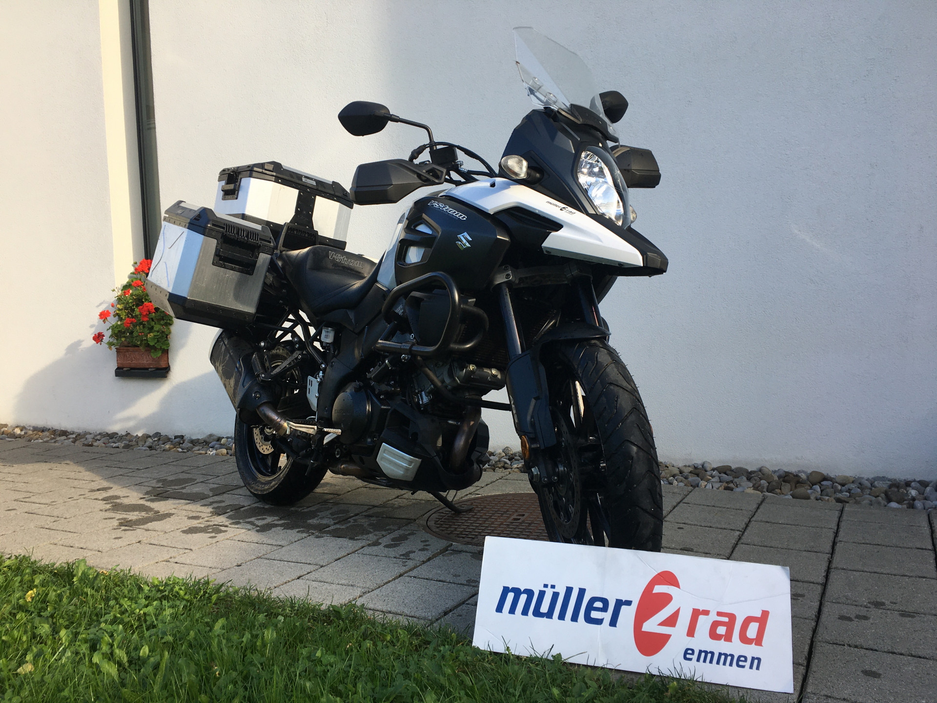SUZUKI DL 1000 A V-Strom L9