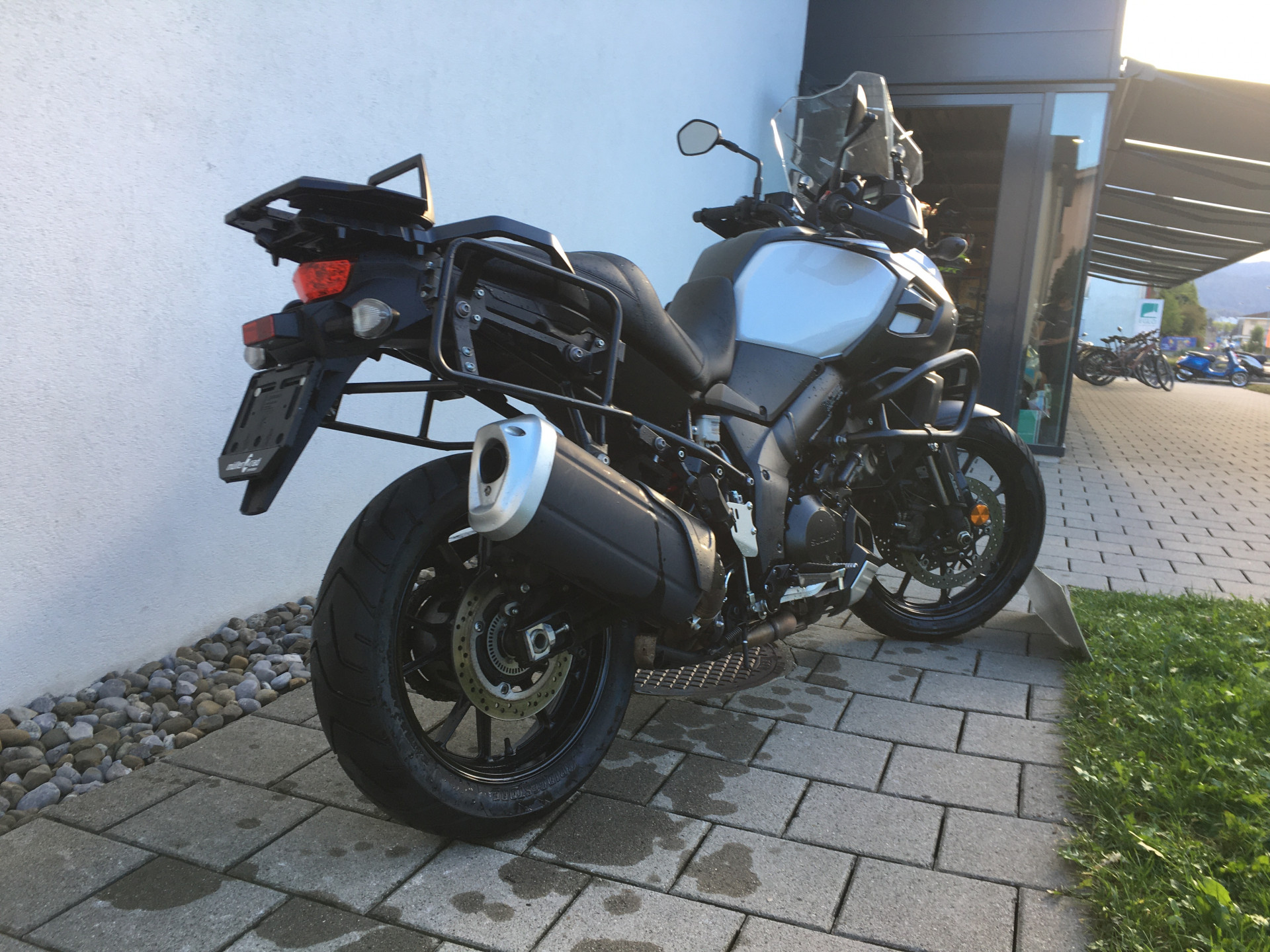 SUZUKI DL 1000 A V-Strom L9-image-5