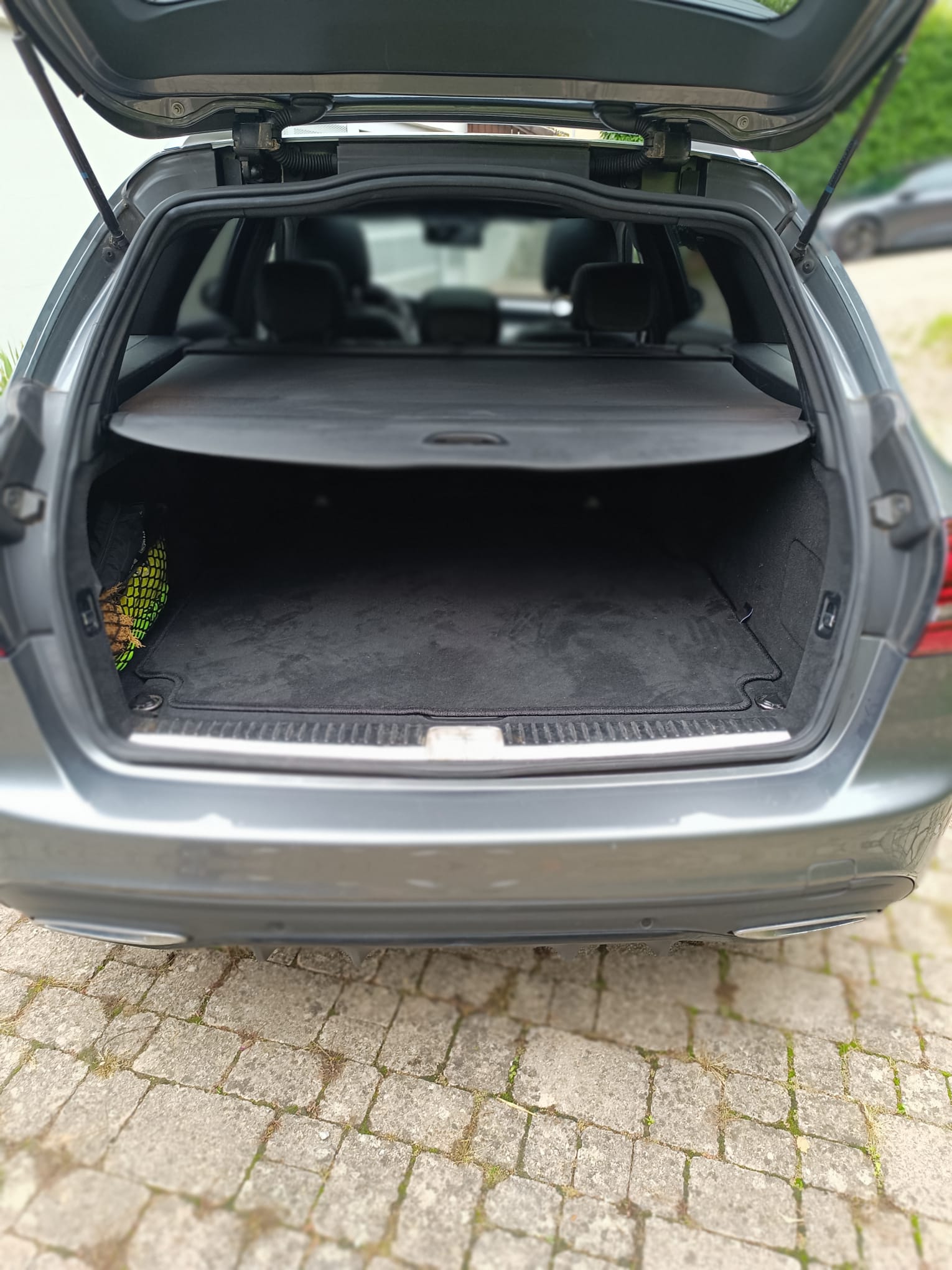MERCEDES-BENZ C 220 d Swiss Star AMG Line 4m-image-13