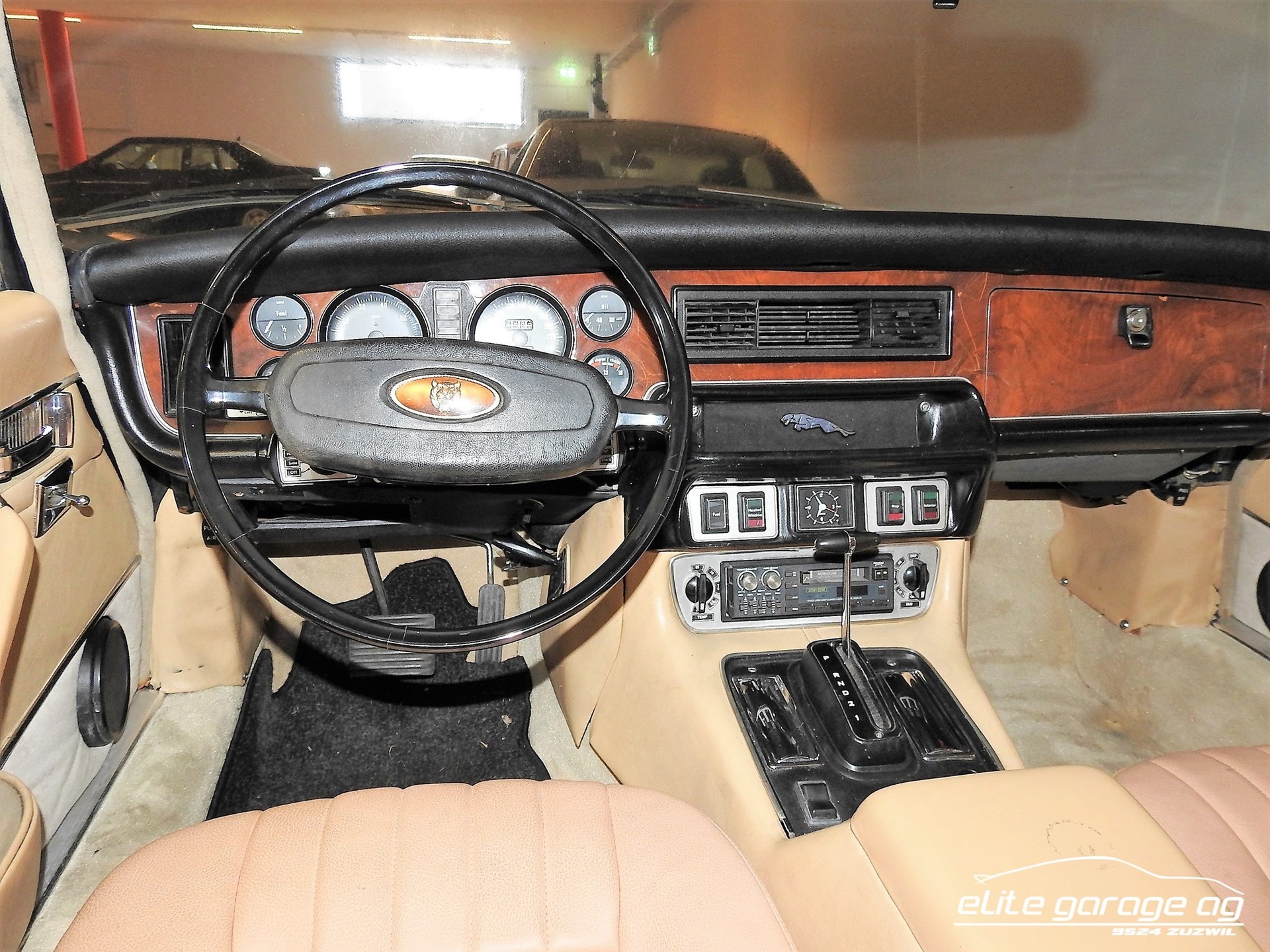 JAGUAR XJ 5.3-image-5
