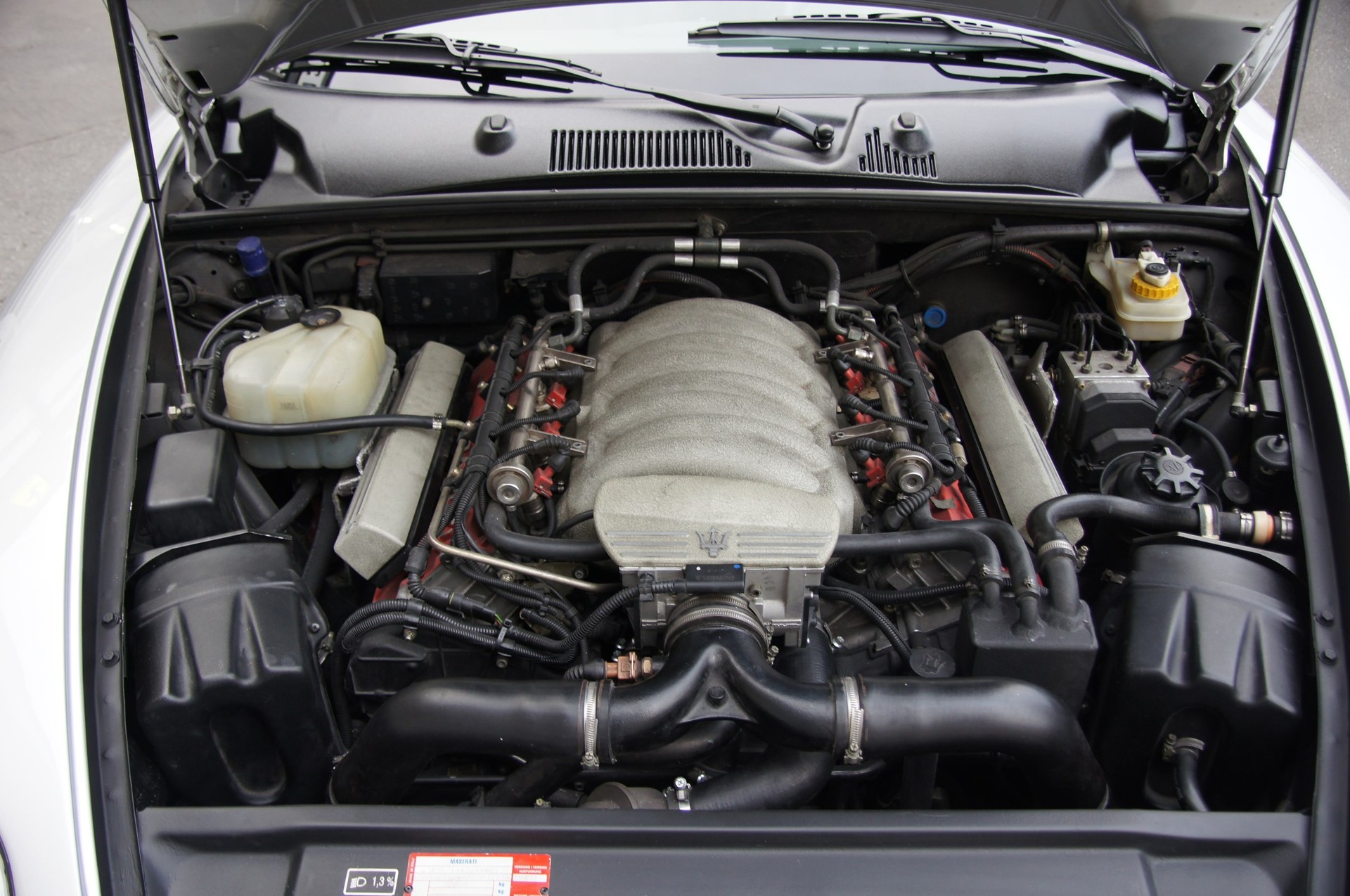 MASERATI 3200 GT-image-13