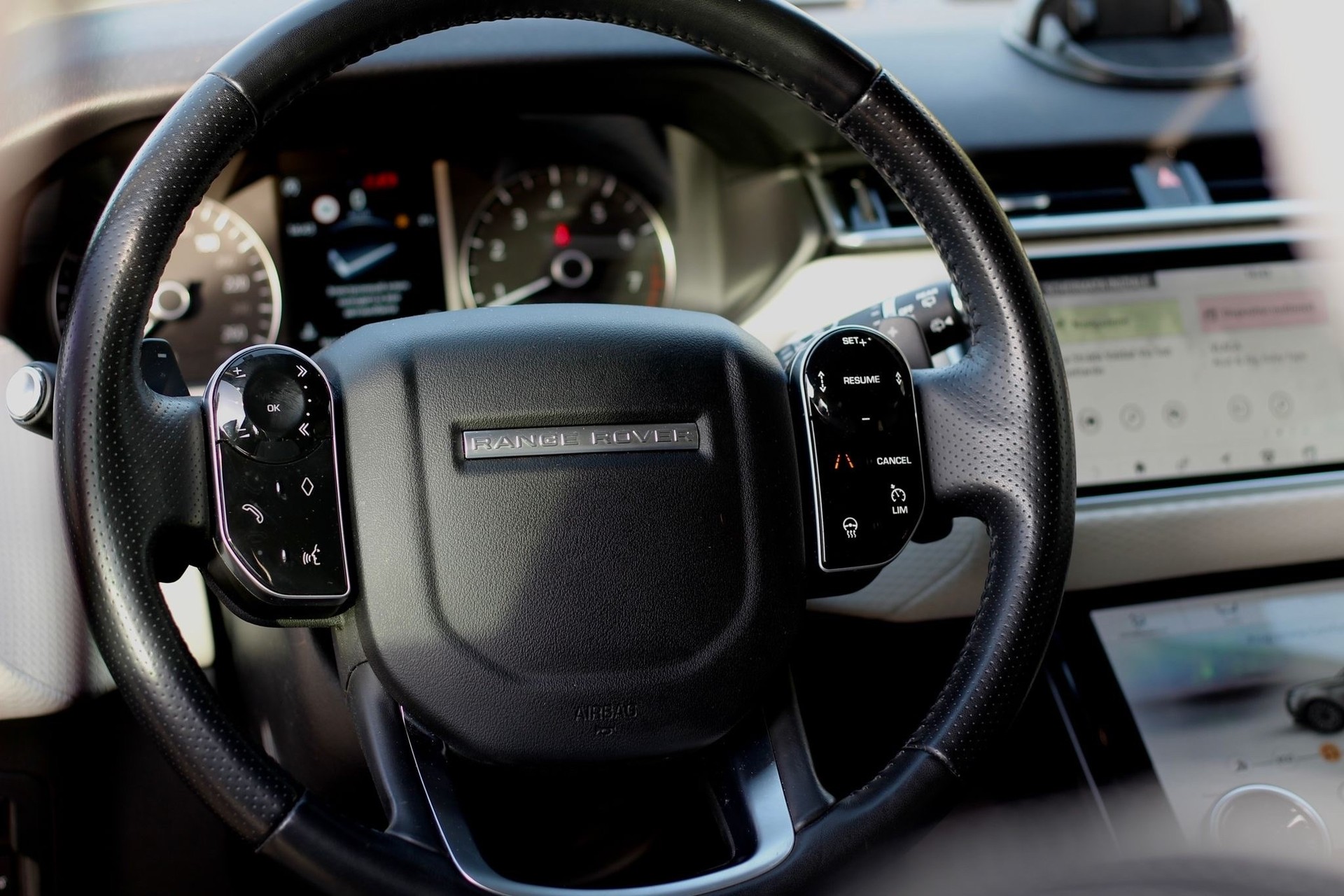 LAND ROVER Range Rover Velar P 250 Automatic-image-6