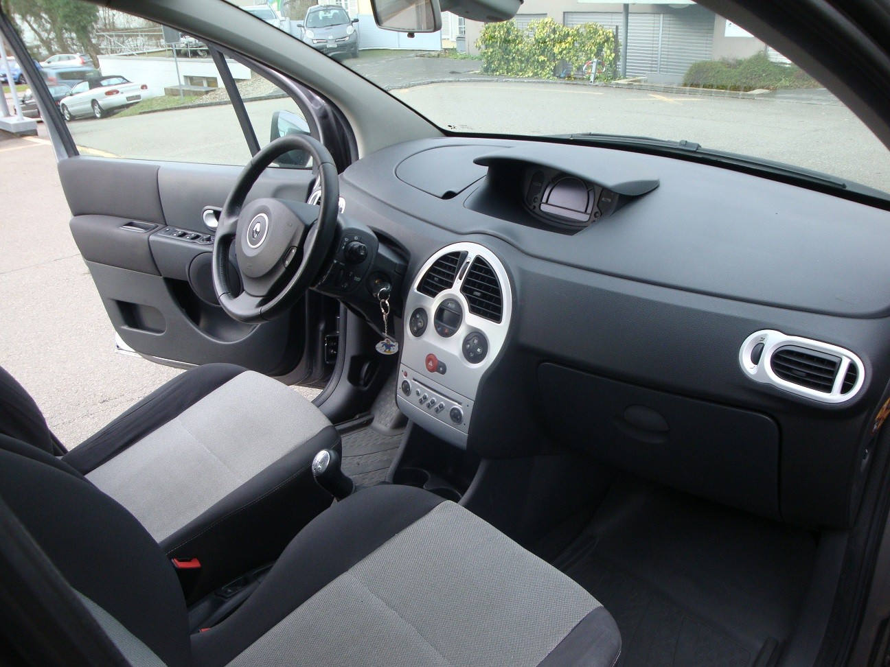RENAULT Modus 1.6 16V Dynamique-image-6