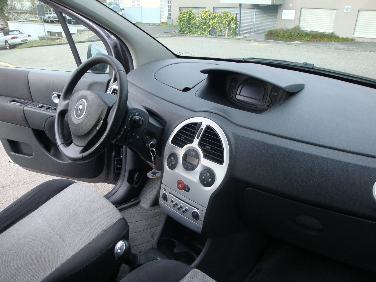 RENAULT Modus 1.6 16V Dynamique-image-7