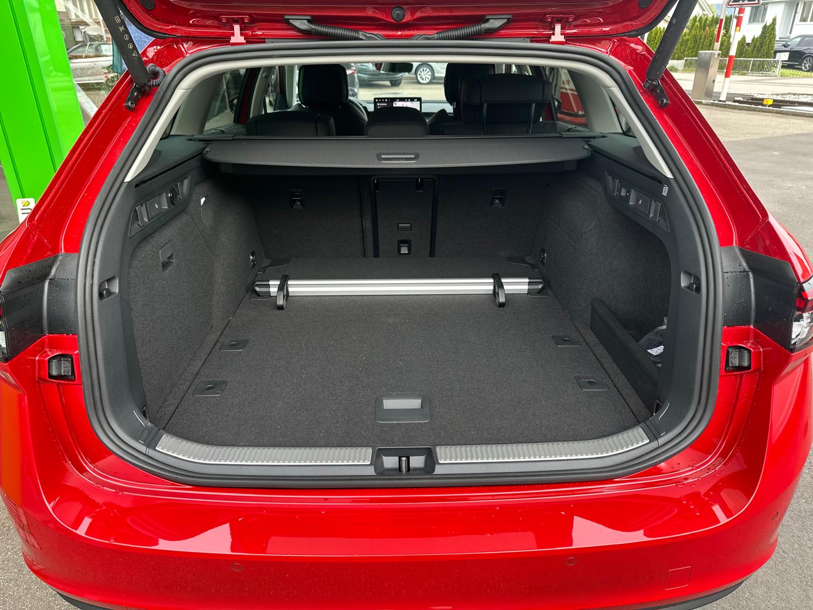 SKODA Superb Combi 2.0 TDi Selection 4x4 DSG-image-6