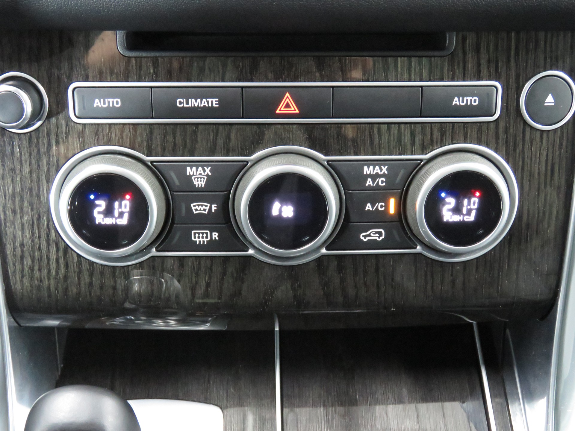 LAND ROVER Range Rover Sport 3.0 SDV6 SE Automat (AHK 3.5 t)-image-22