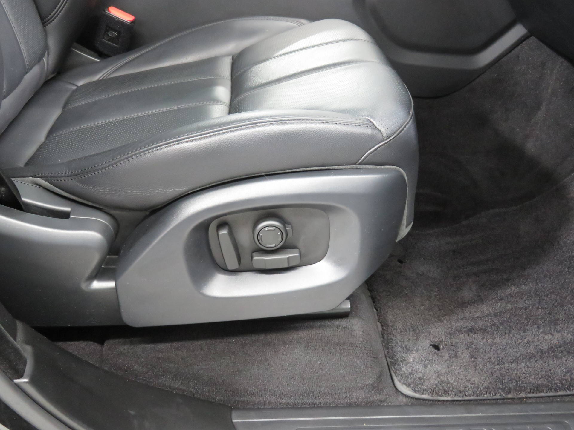 LAND ROVER Range Rover Sport 3.0 SDV6 SE Automat (AHK 3.5 t)-image-17