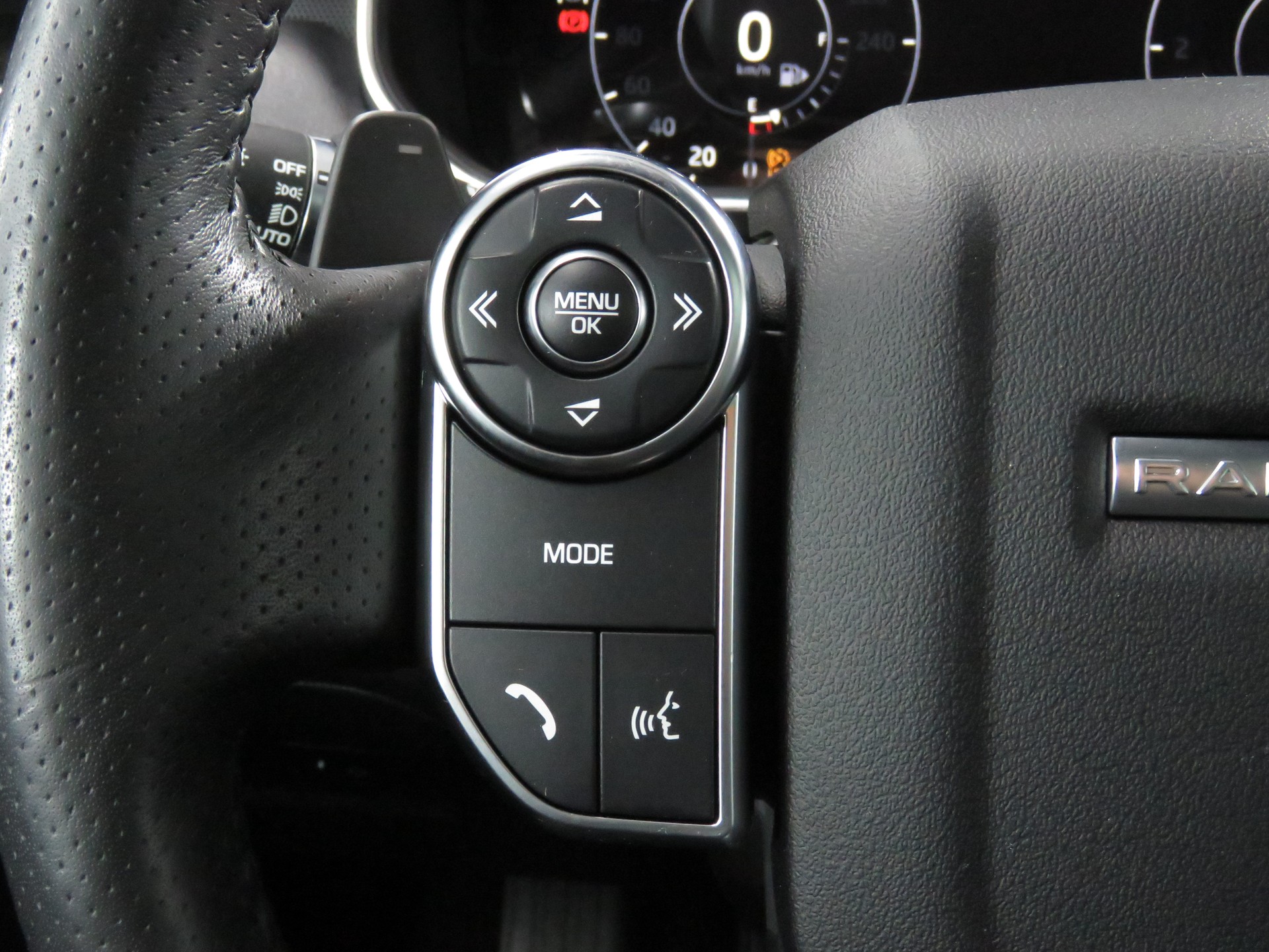 LAND ROVER Range Rover Sport 3.0 SDV6 SE Automat (AHK 3.5 t)-image-24