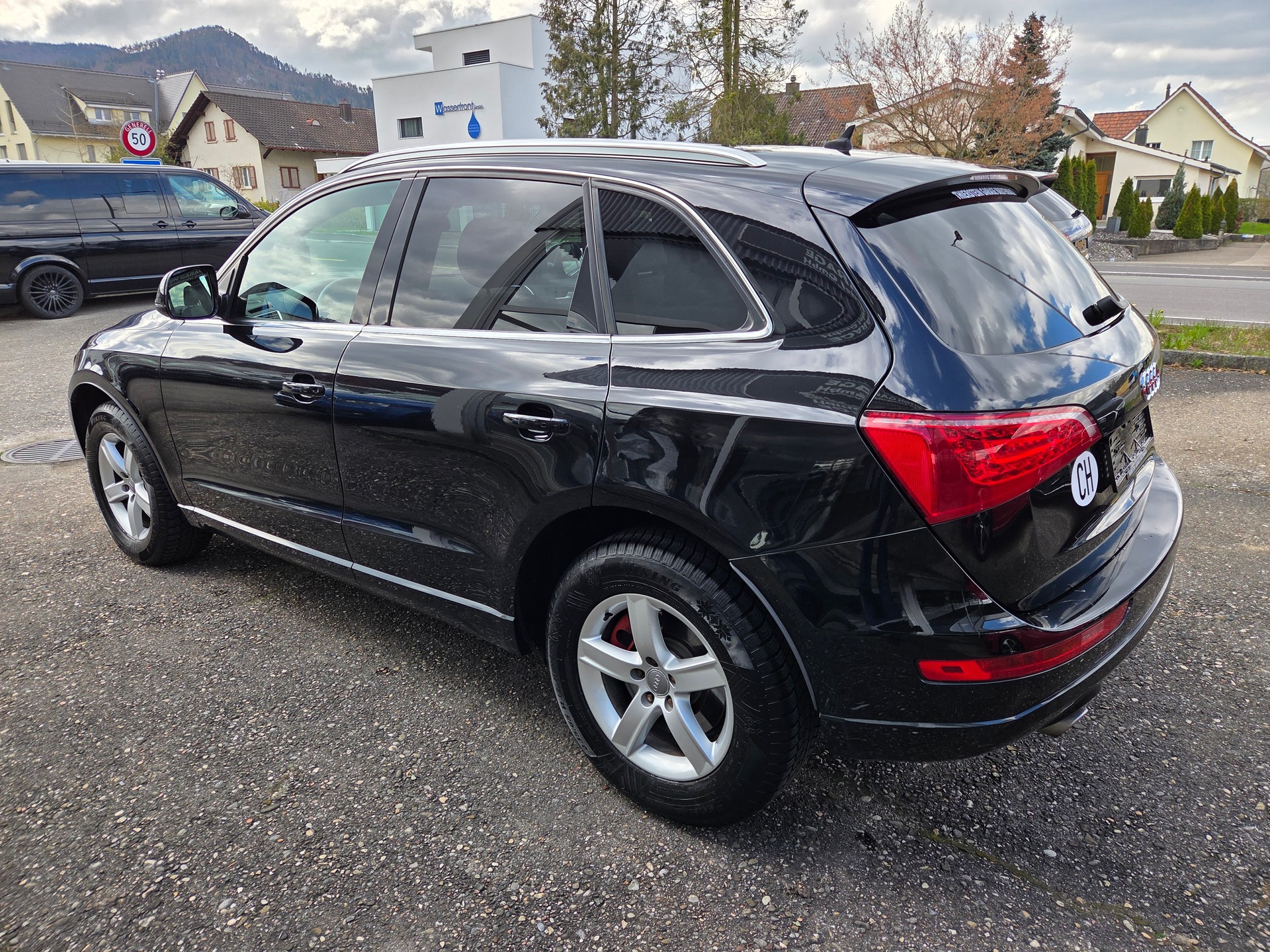 AUDI Q5 3.0 TDI quattro S-tronic-image-3
