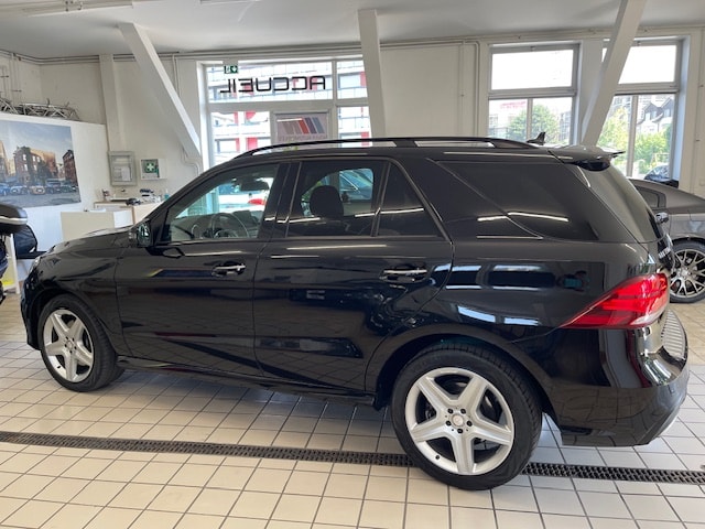 MERCEDES-BENZ GLE 350 d 4Matic 9G-Tronic-image-4