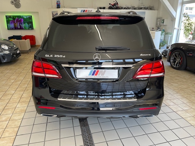 MERCEDES-BENZ GLE 350 d 4Matic 9G-Tronic-showroom-element-3